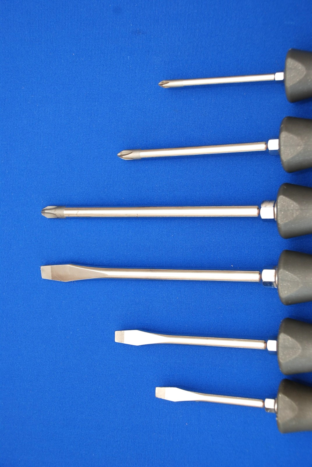 Snap-on Excellent 6 Pc Dark Titanium Combo Instinct Soft Grip Screwdriver Set