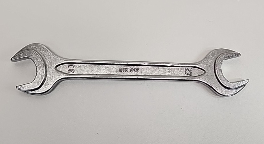 DIN 895 Metric Double Open End Wrench 27mm x 30mm Chrom-Vanadium Good Used Cond