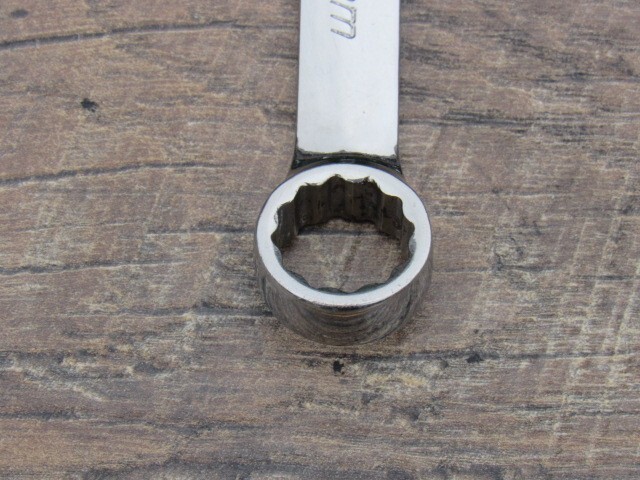 SNAP ON 17MM OEXM170B 17MM OPEN END 12 POINT BOX END COMB. WRENCH 17 MM USED