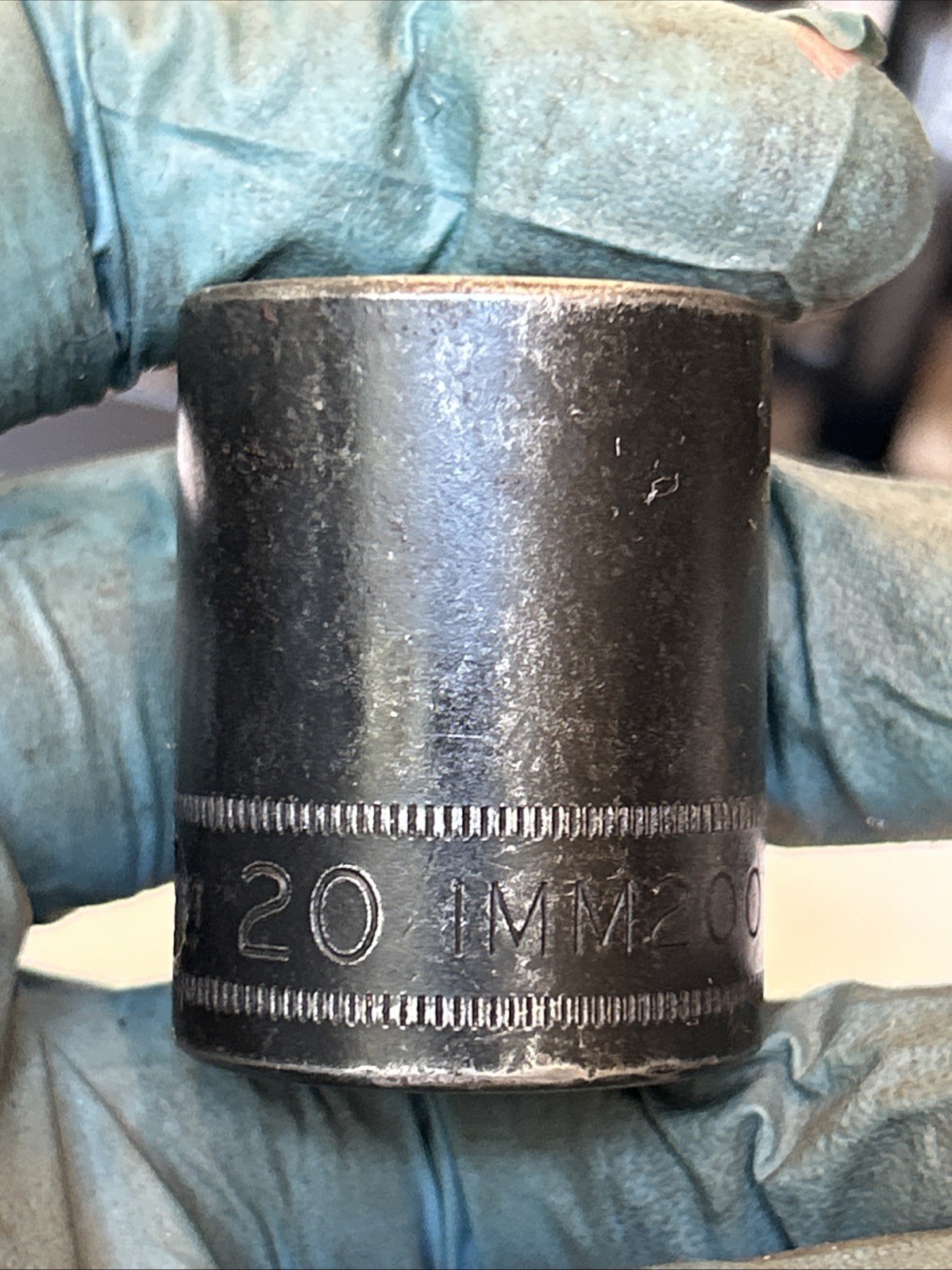 Snap-on Tools IMM200 1/2″ Drive 6-POINT Metric 20mm Shallow Impact Socket