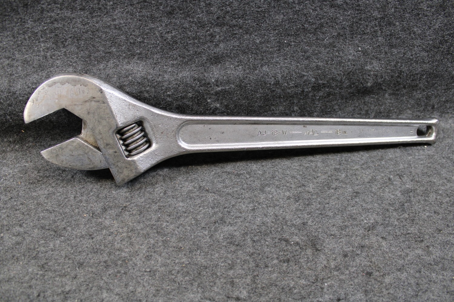 Mac Tools AJ-18-W Adjustable Wrench (464330)