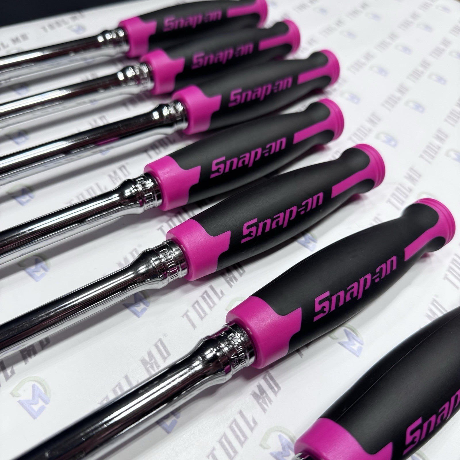 Snap-on Tools USA NEW ELECTRIC PINK 9pc 3/8″ Drive 100 Tooth Cynergy Ratchet Set
