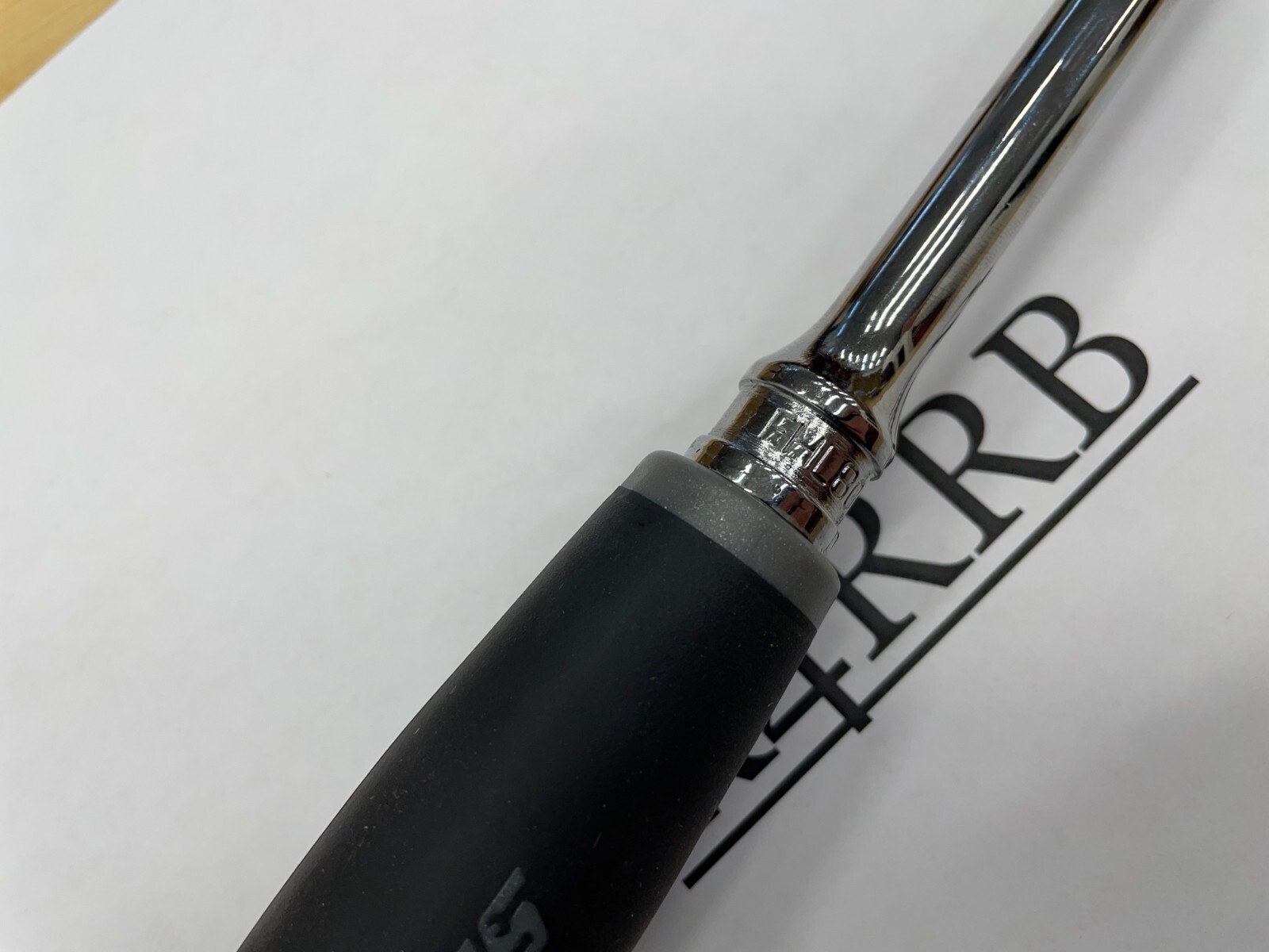 Snap-on Tools USA NEW 3/8″ Drive DARK TITANIUM Soft Grip LONG Ratchet FHL80DT
