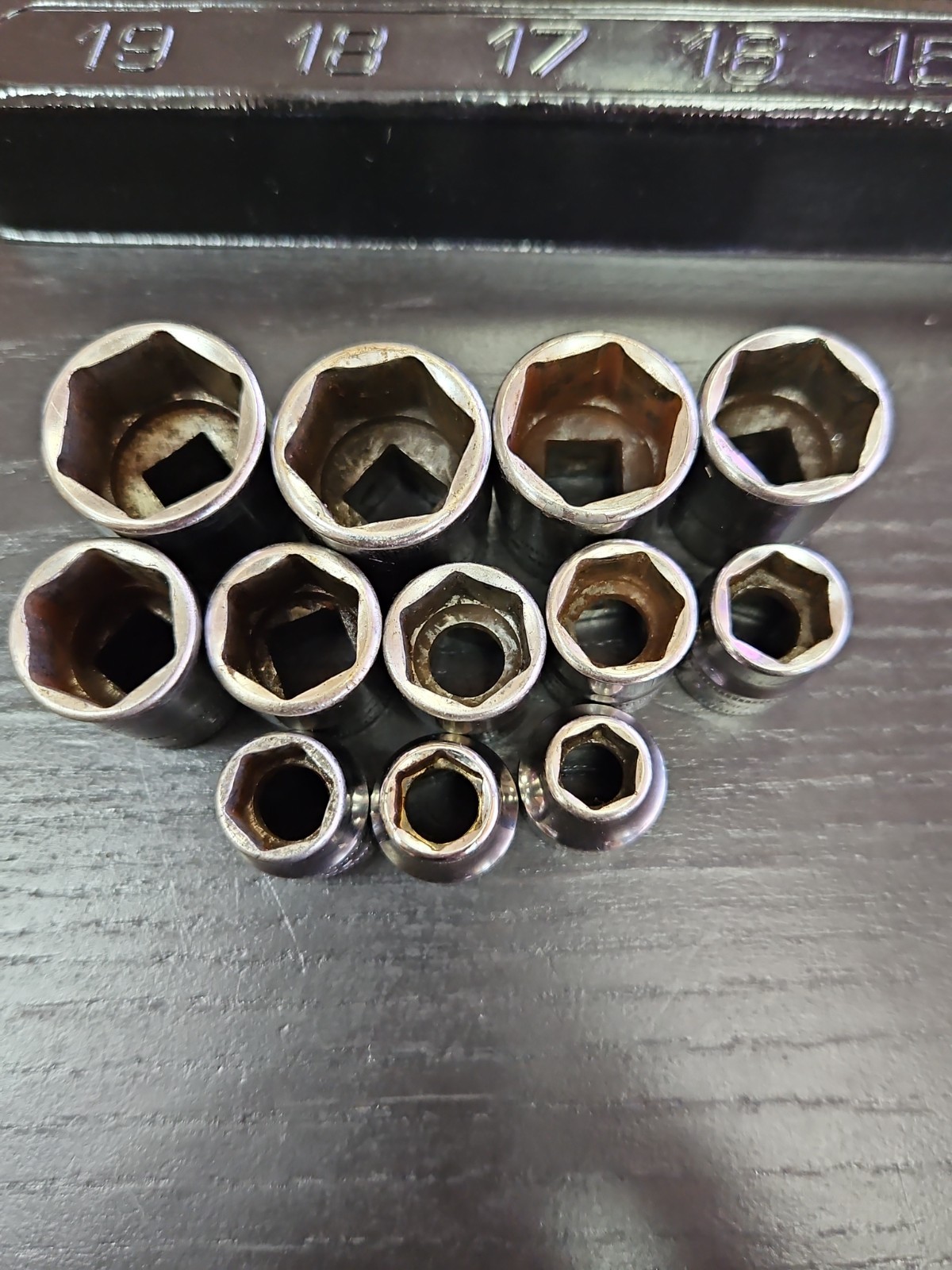 Snap On 212FSMY 12 Piece 6-Point 3/8″ Metric Shallow Socket Set Flank Drive USA