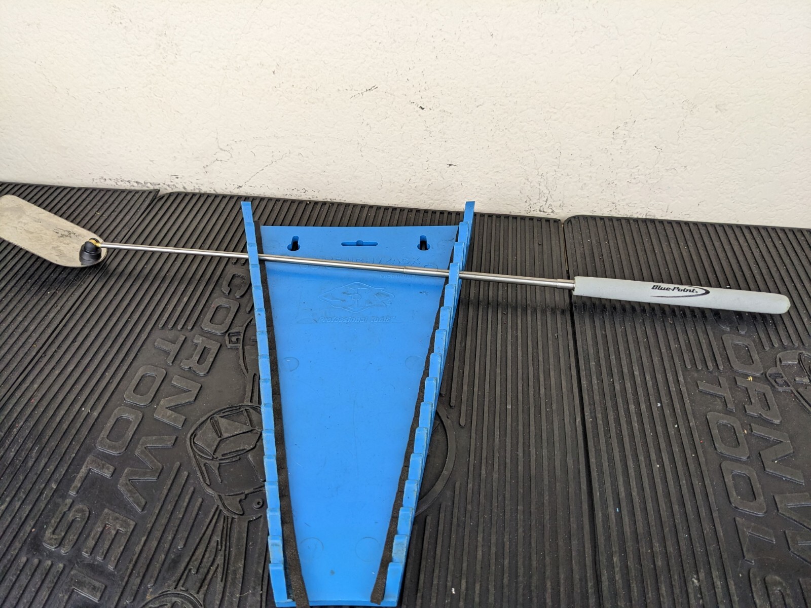 #be694 Blue-Point USA Steel Telescoping Hinged Mirror TKSS01MIR