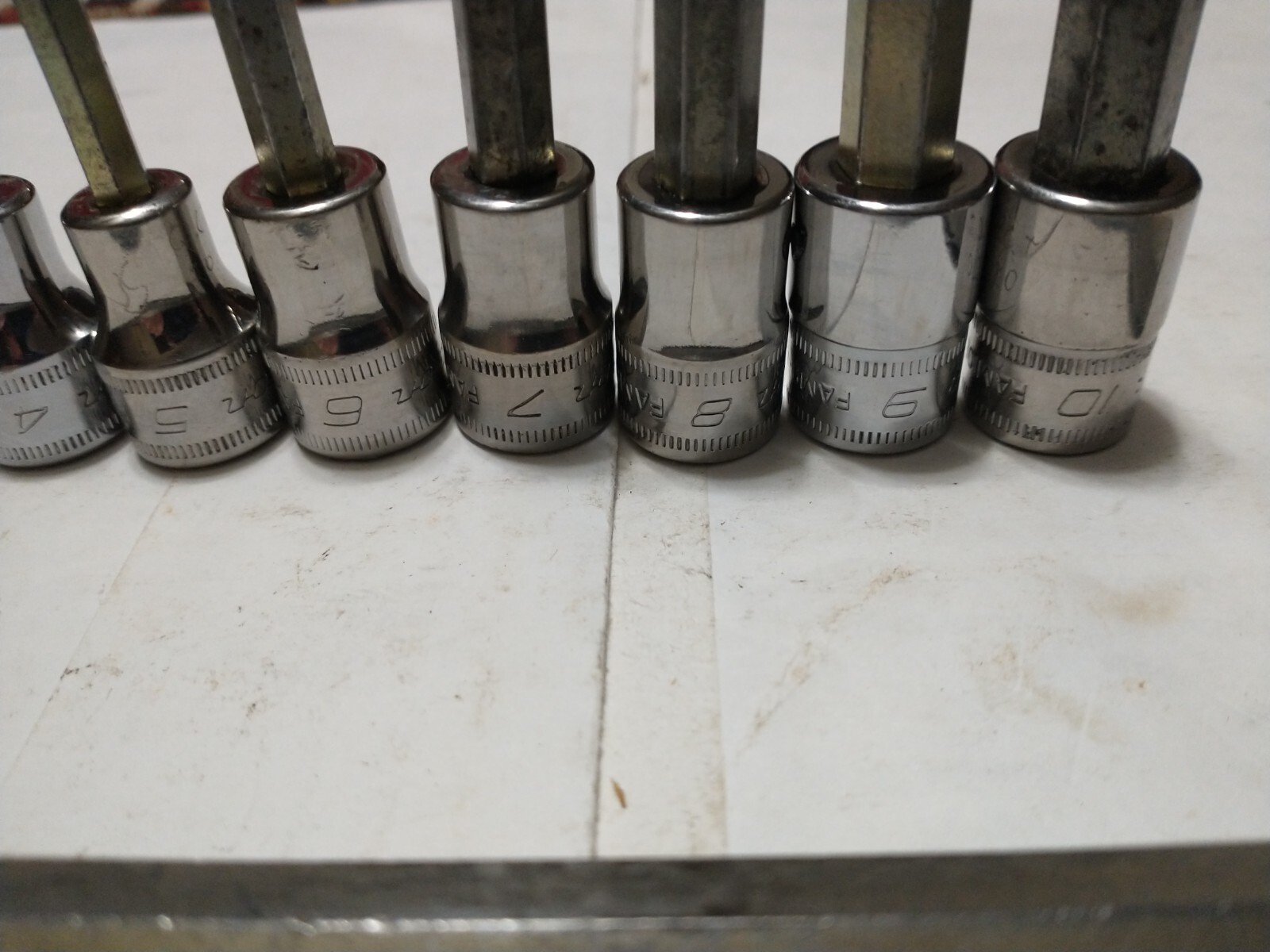 SNAP ON 207EFAMY AWM12D. 3-12MM. 1/8″-3/8″. 16 PIECES IN ALL. 3/8″ DRIVE HEX SET