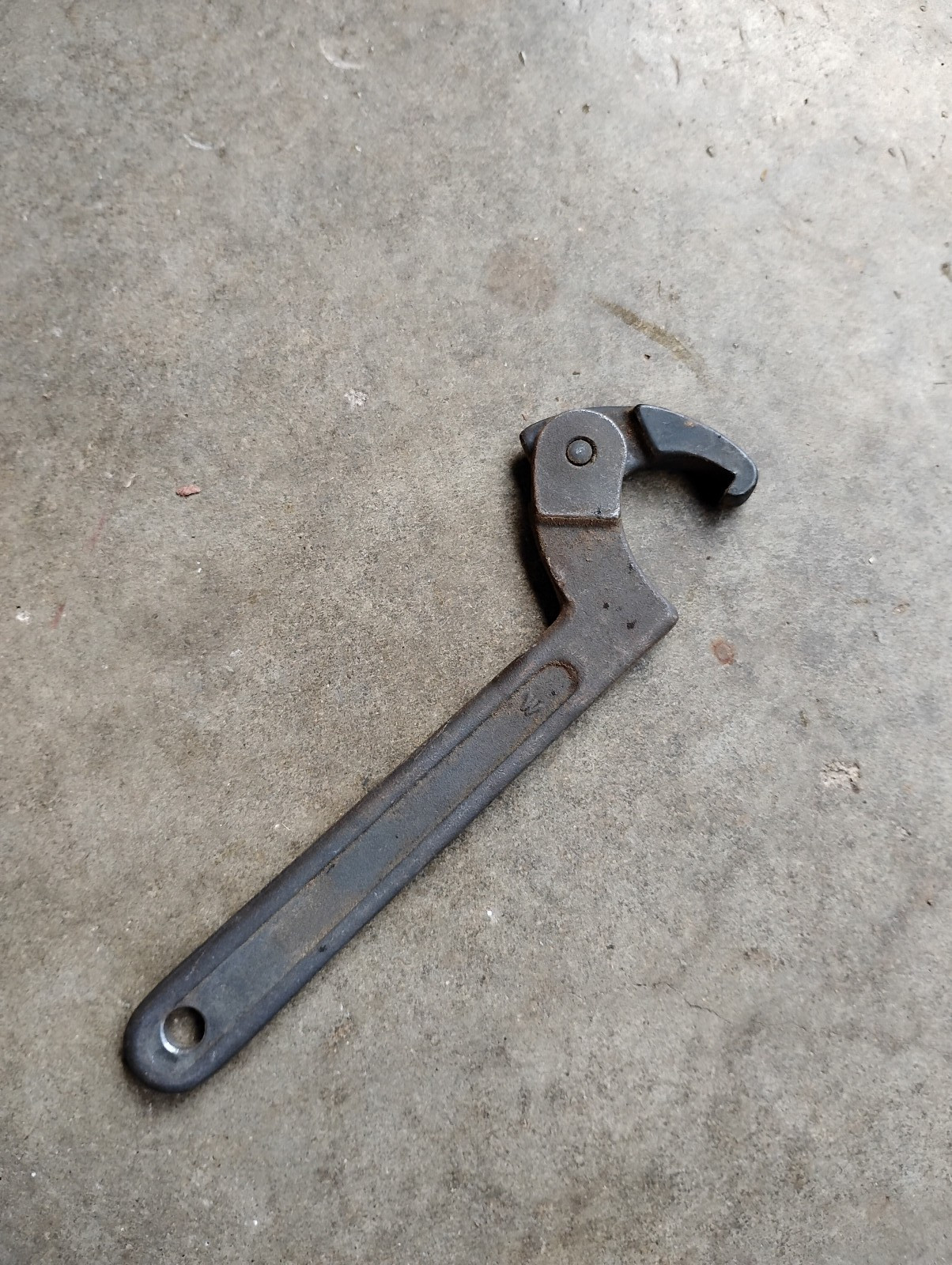 Williams Tools USA 1-1/4″ – 3″ Adjustable Spanner Hook Wrench No 472