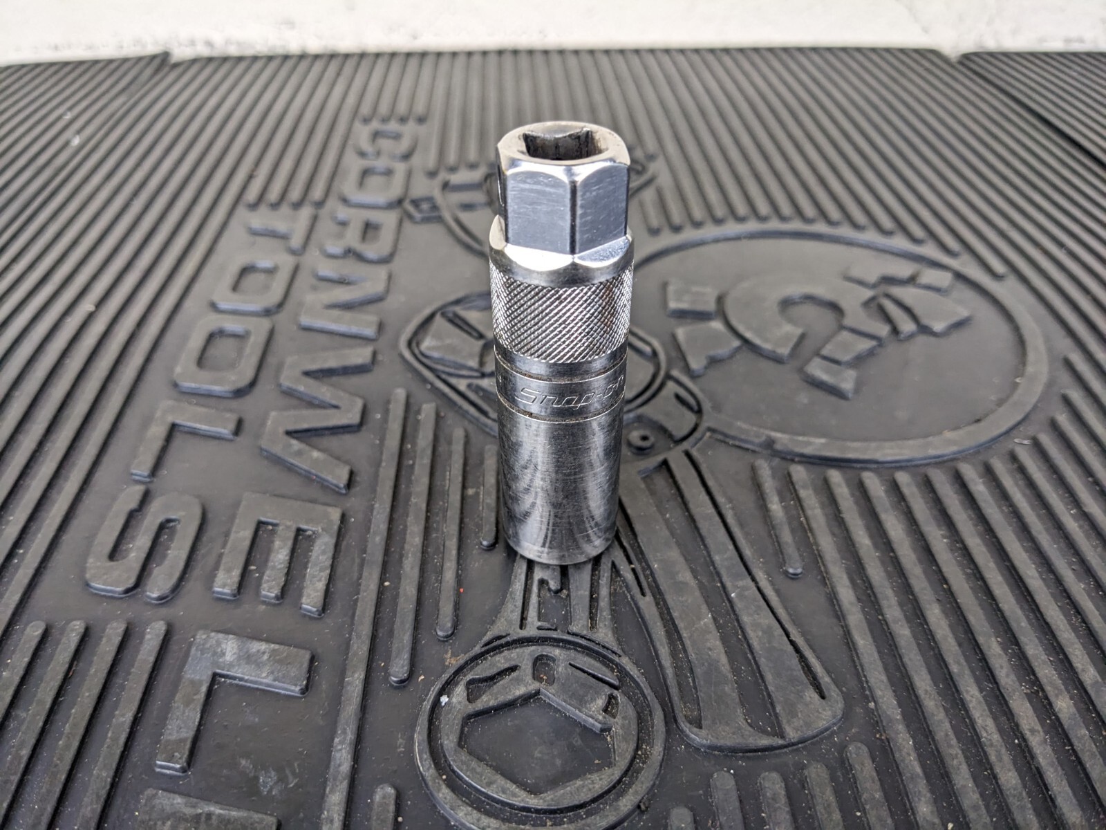 #bh110 Snap On Tools 3/8″ Drive 5/8″ Retention Spark Plug Socket S9706KR