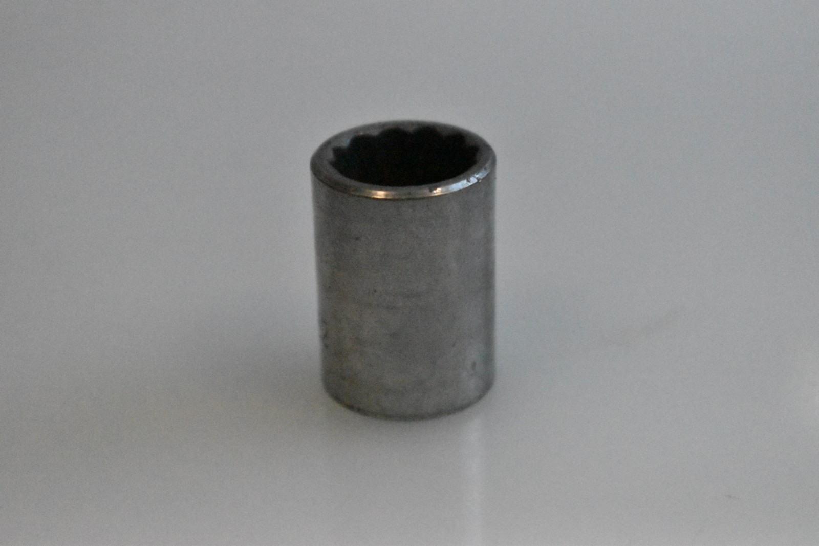 Matco Tools B162 1/2″ SAE Shallow Socket 3/8″ Drive 12 Point Chrome