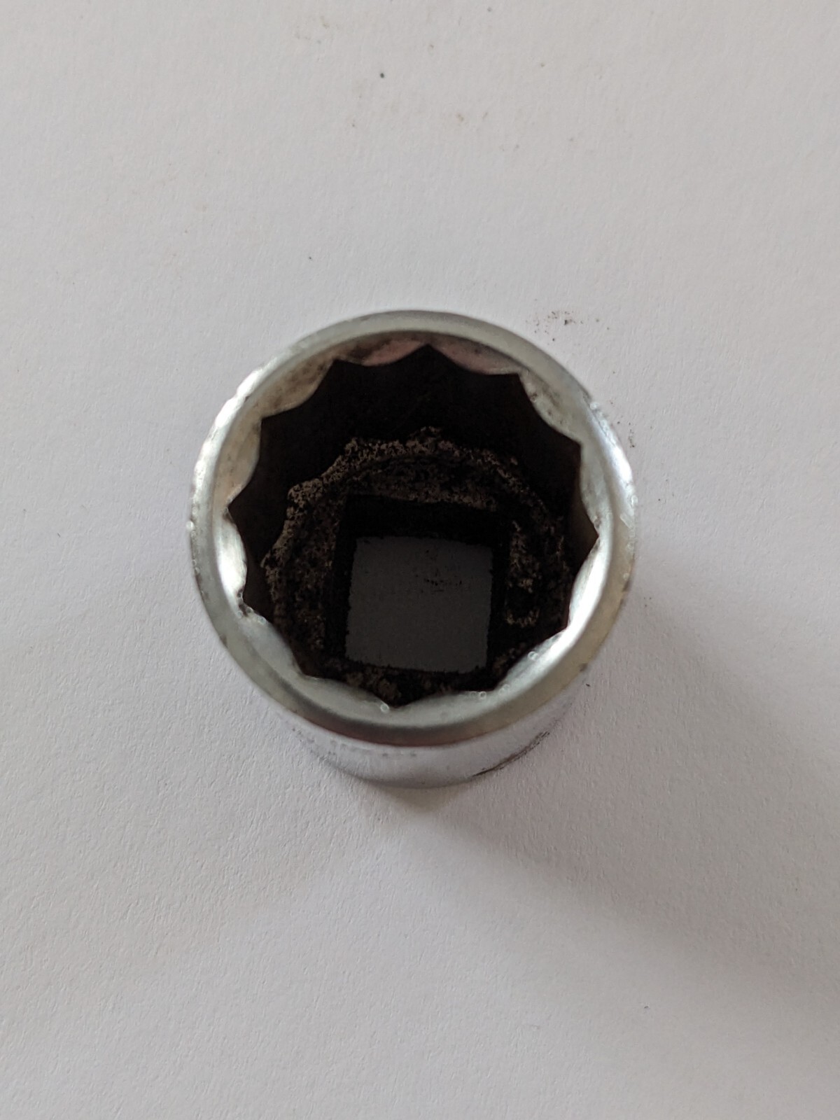 Stanley WorkMaster 86-267, 11/16″, 3/8″ Drive SAE Hand Socket, 12 Point
