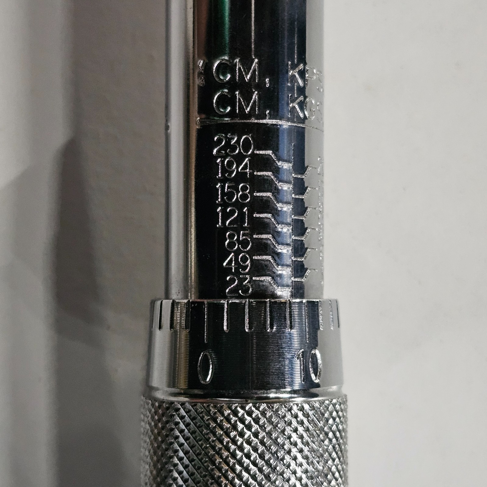 Torque wrench 1/4 Drive Pre Set 20 to 200 Inch pounds