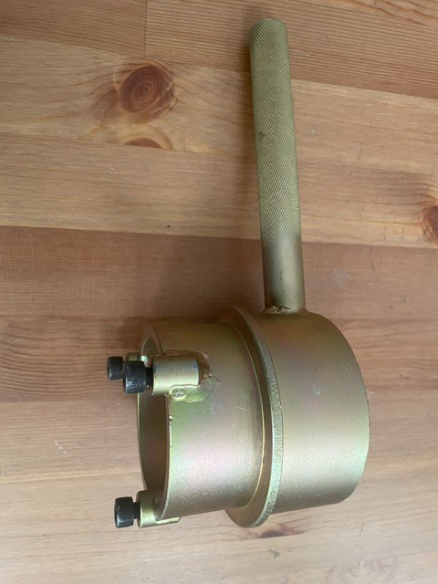 TradeINArt Crankshaft Harmonic Balancer Pulley Holder Tool Mercedes M112 M113