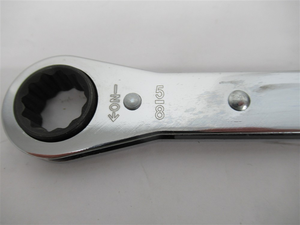 5/8″ x 11/16″ Double Box End Ratcheting Wrench , 12 Pt