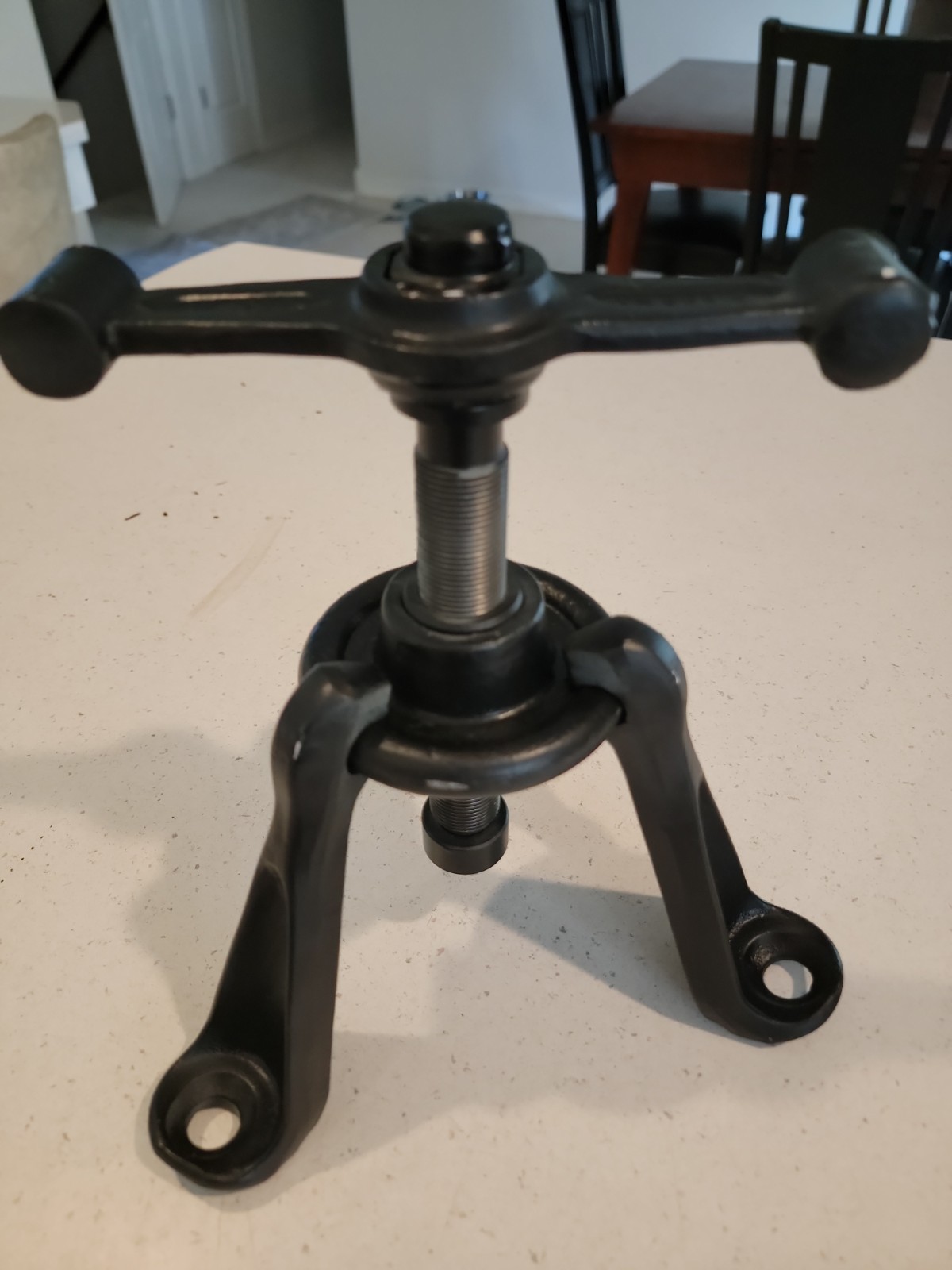 Ken-Tool T-500 Axle Drum Hub Puller Heavy Duty with 3 Legs and Handle