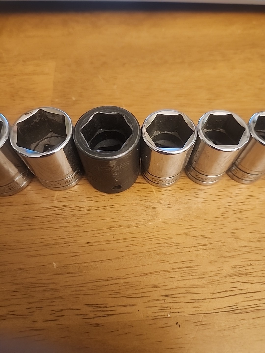 SNAP ON TOOLS 13PC 1/2″ DRIVE SAE 6 POINT SOCKET SET 1-1/8 TO 3/8