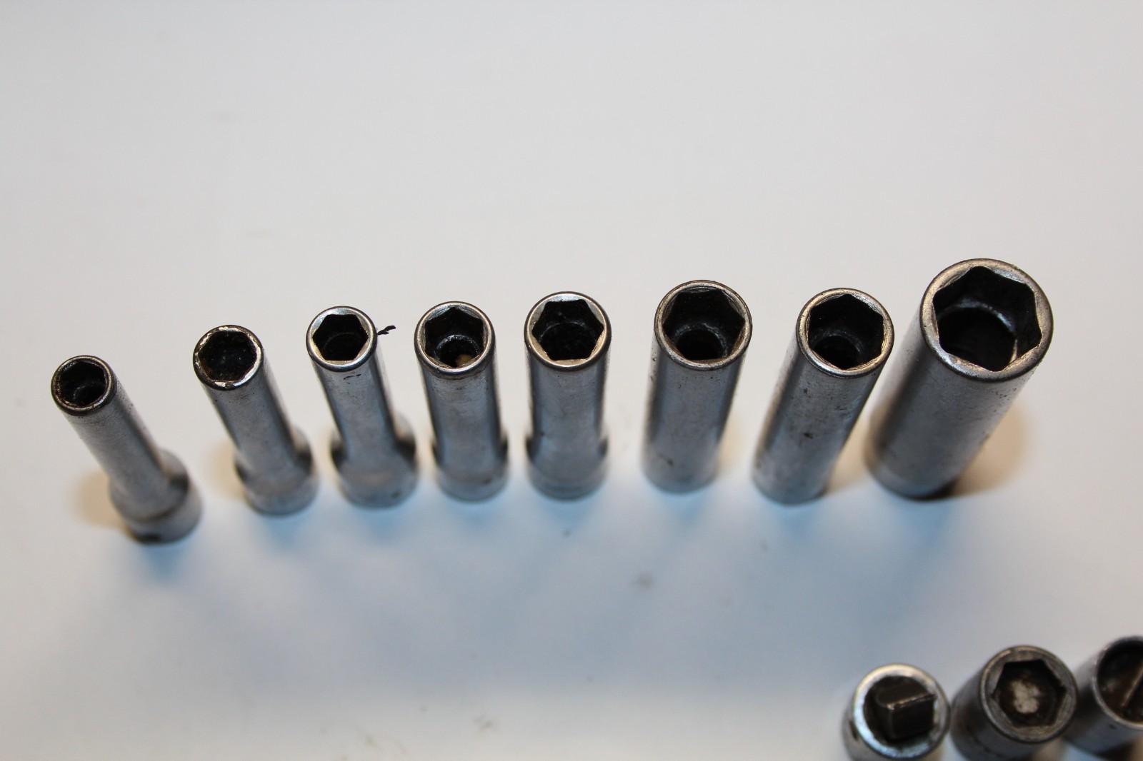 SNAP-ON TOOLS 1/4″ DRIVE RATCHET, FLEX EXTENSION, DEEP/SHALLOW MAG SOCKET LOT US