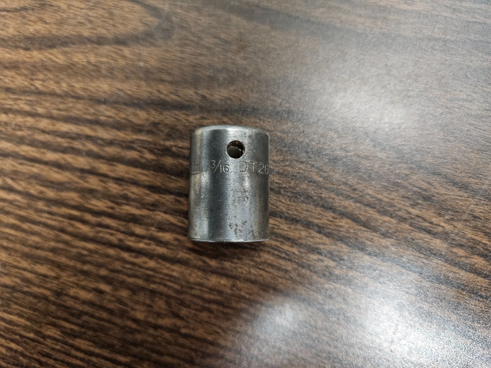 Snap-On DT26 13/16″ 1/2″ Drive 6 Point 13/16″ Shallow Socket