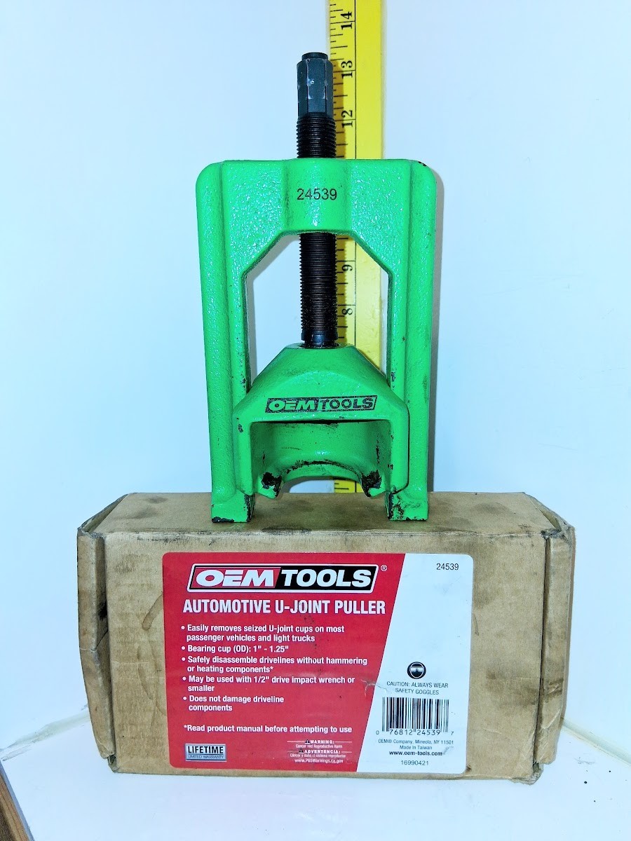 used OEM TOOLS 24539 U JOINT PULLER BEARING CUP OD 1″ -1.25″