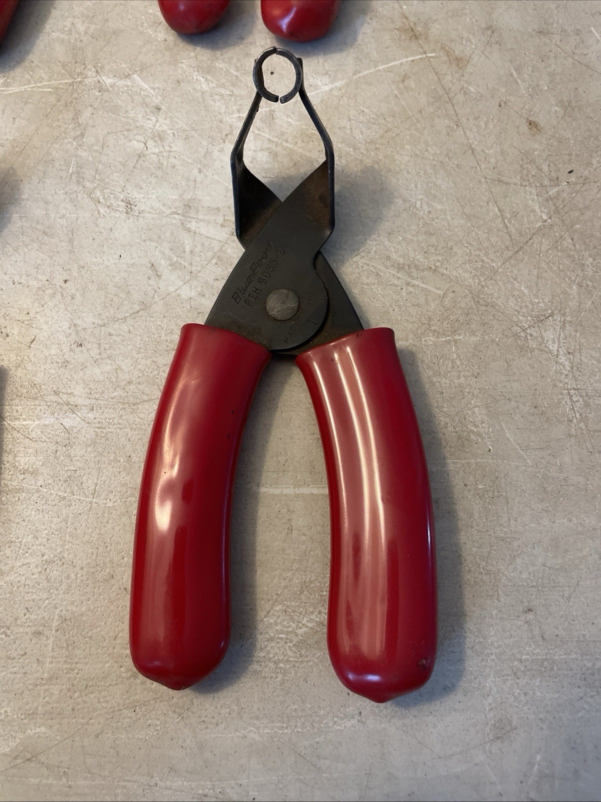 Blue Point FIH9055-1, 9055-2, Ya9457-1 YA9457-2 Fuel Line Disconnect Pliers