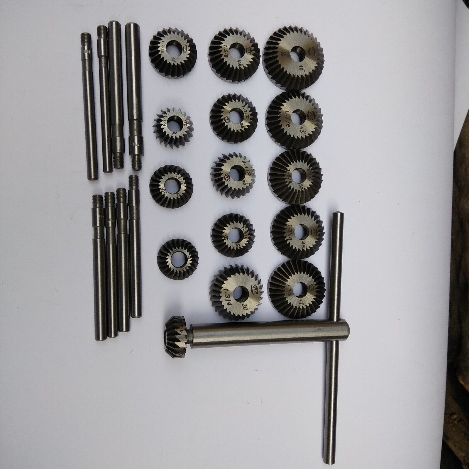 Valve Seat & Face Cutter Set of 15 Pcs Set for Vintage Cars & Bikes Metal box