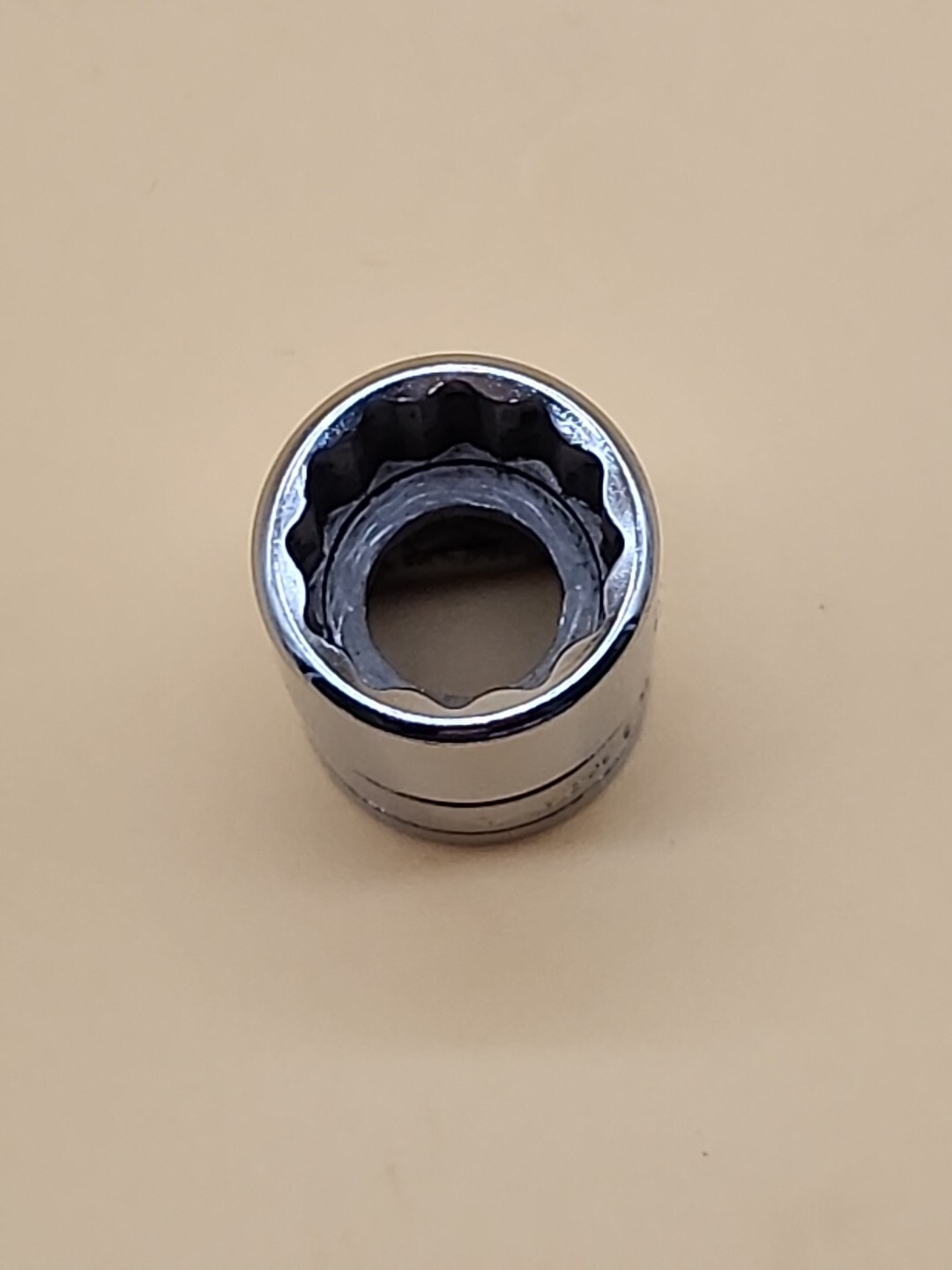 Snap-on Tools F-161 1/2” SAE Chrome 3/8″ Dr. 12-Pt. Chrome Socket USA