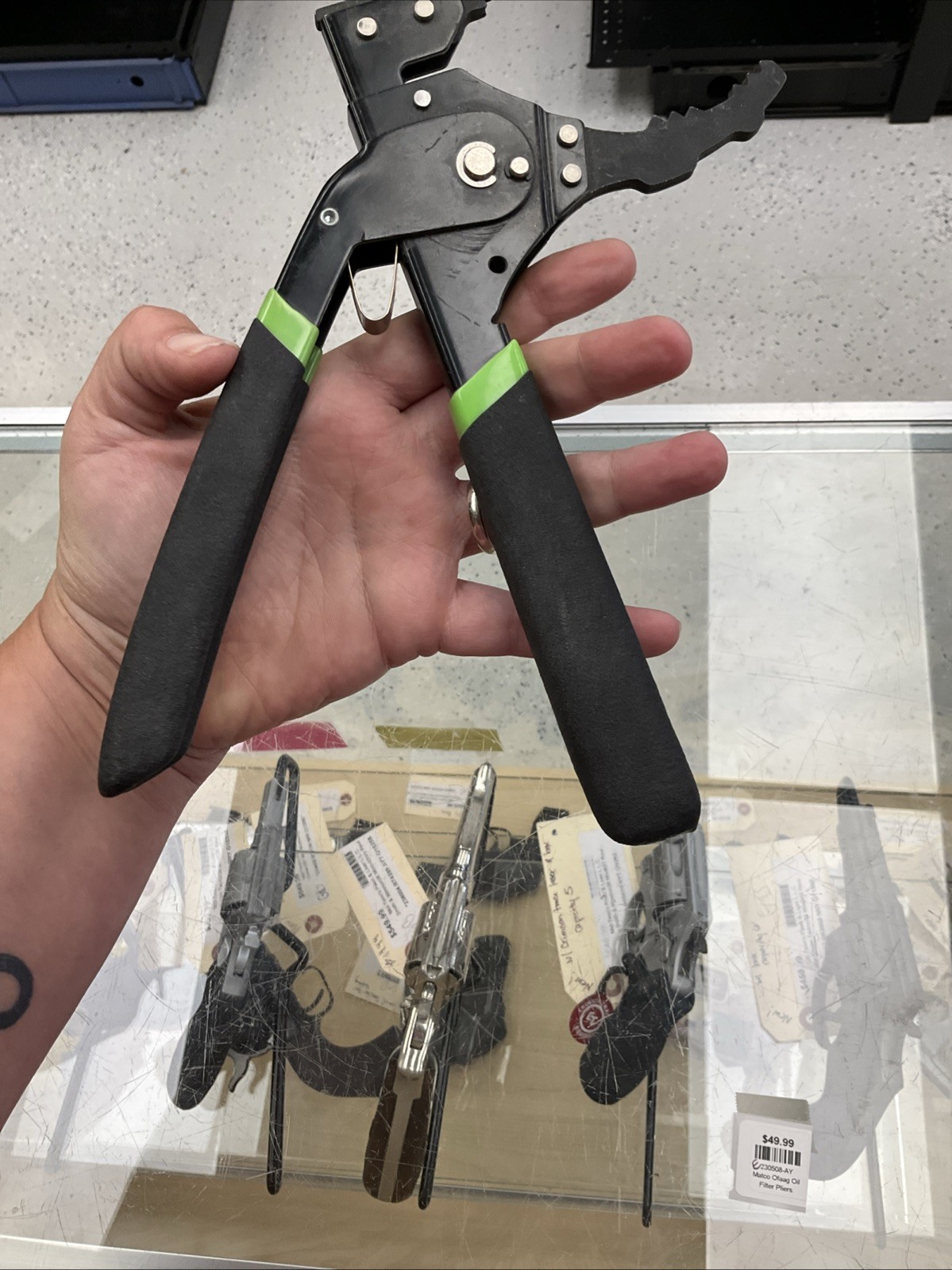 Matco Tools AUTO-ADJUSTABLE OIL FILTER PLIERS – Green OFAAG 230508