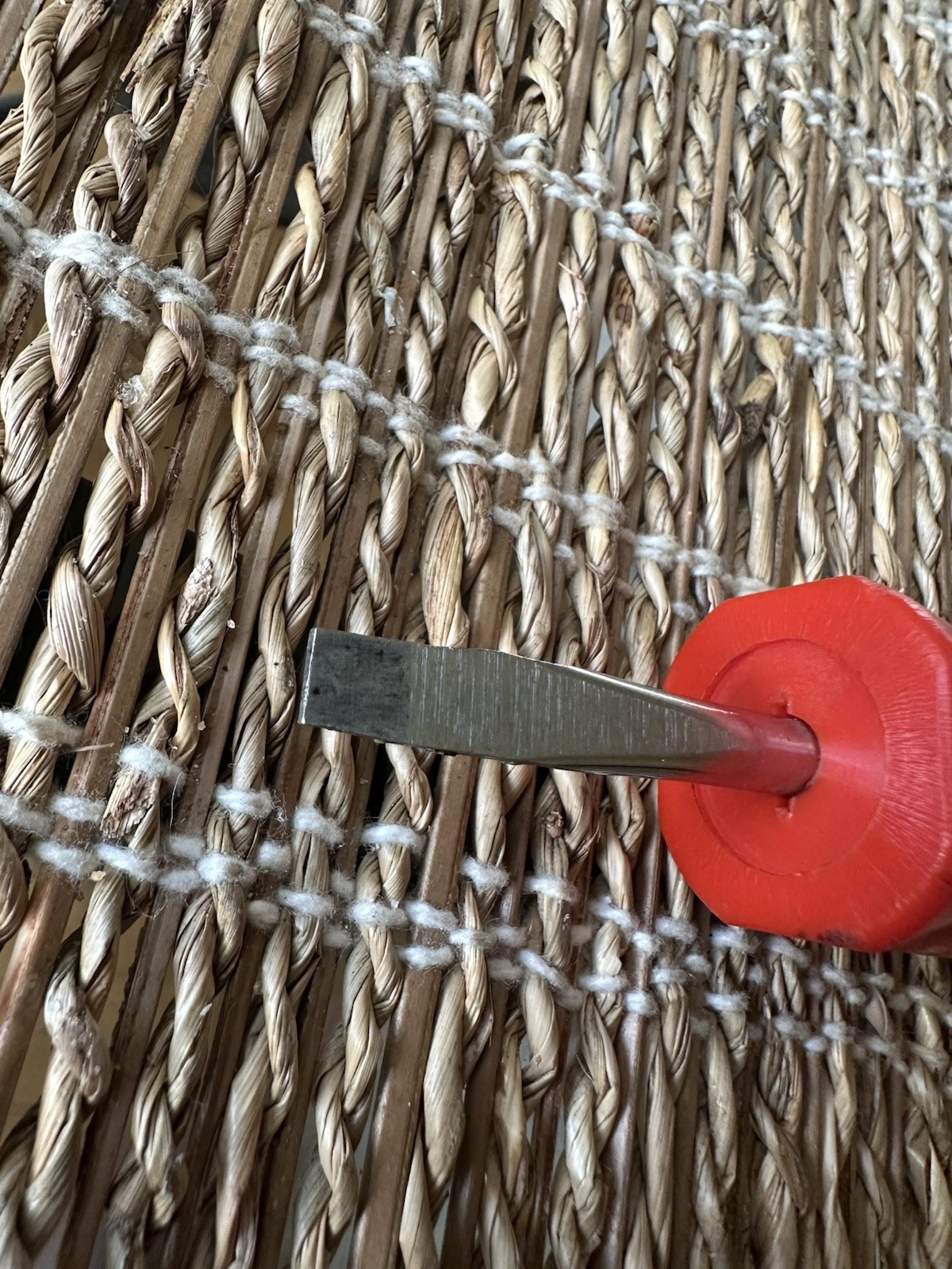 SNAPON Stubby 1/4” Blade Screw Driver. Red Handle. SDD1