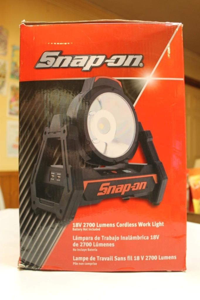 Snap-on CTFL9050 18V 2700 Lumens Cordless Work Light – Black NEW ^