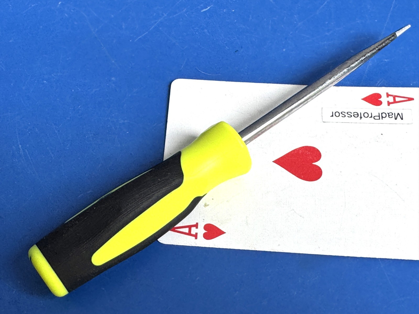 Snap-on Instinct Hi Viz Soft Grip Mini 3/16″ Flat Tip Screwdriver SGD306B NEW