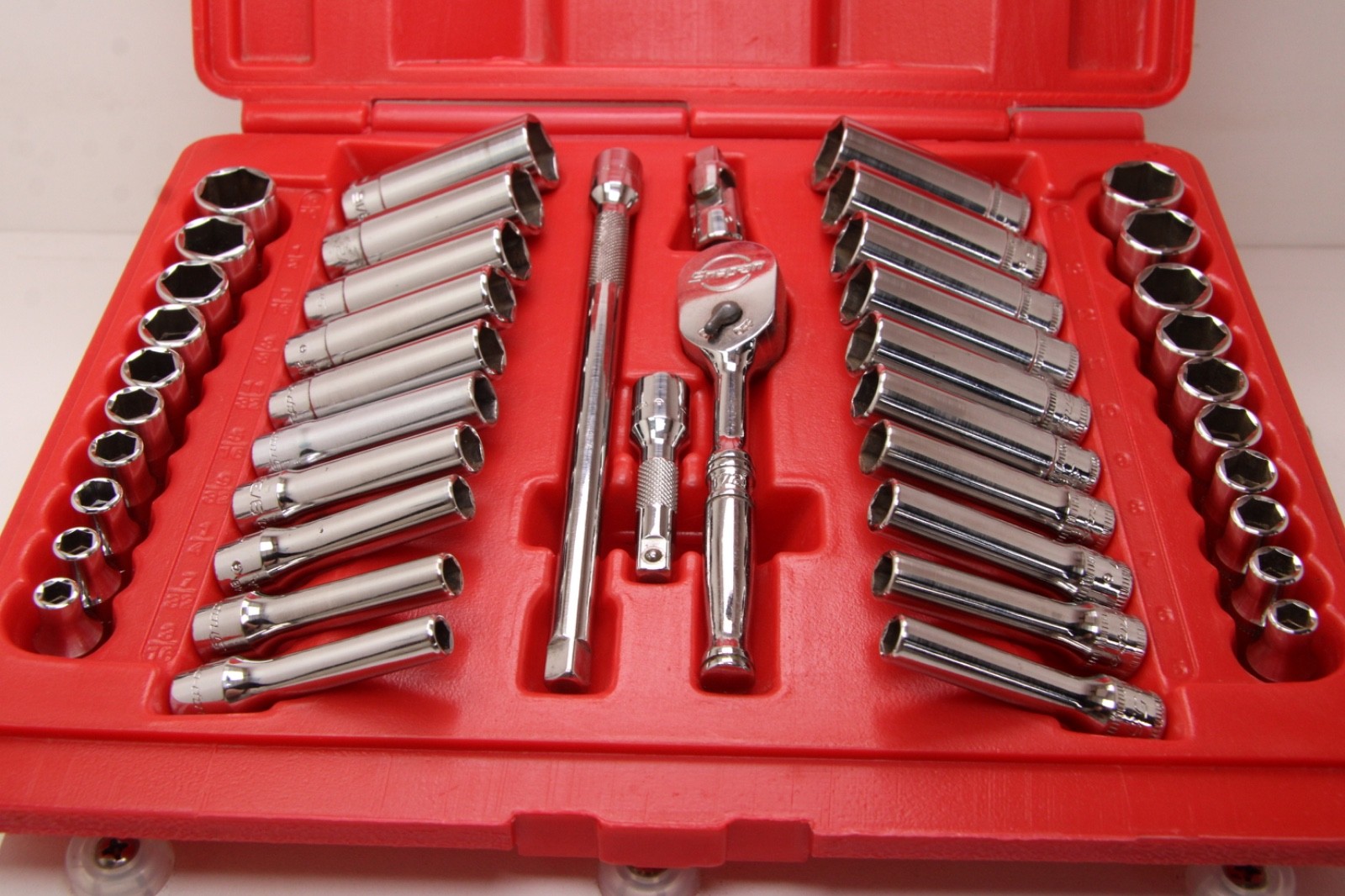 Snap-on 144TMPB 44 Piece 1/4″ Drive 6-Point Metric/ SAE General Service Set USA