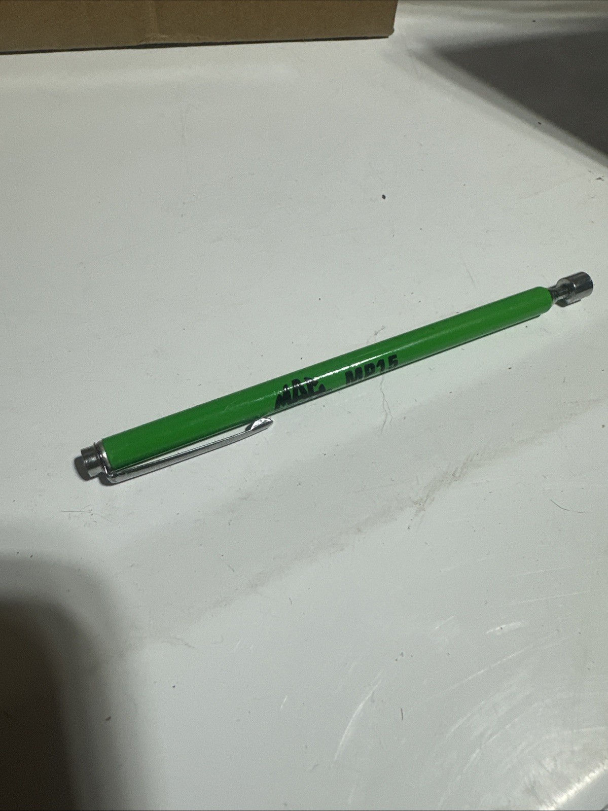 MAC TOOLS MP15 2LB.MAGNETIC PICKUP TOOL IN GREEN Ding And Dent Paint