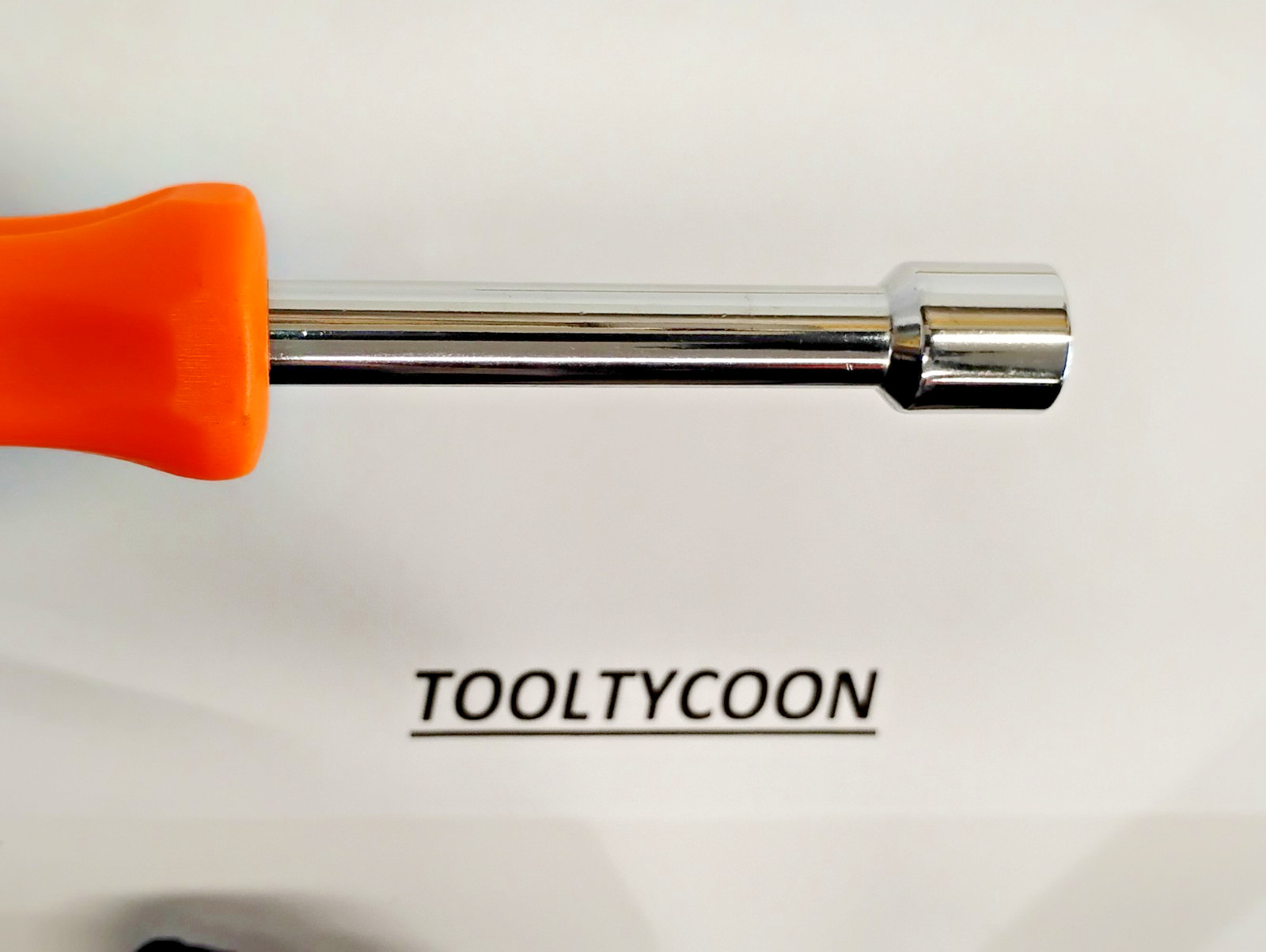 Snap-on Tools USA NEW 9/16″ SAE 6 Point ORANGE Hard Handle Nut Driver NDD118B