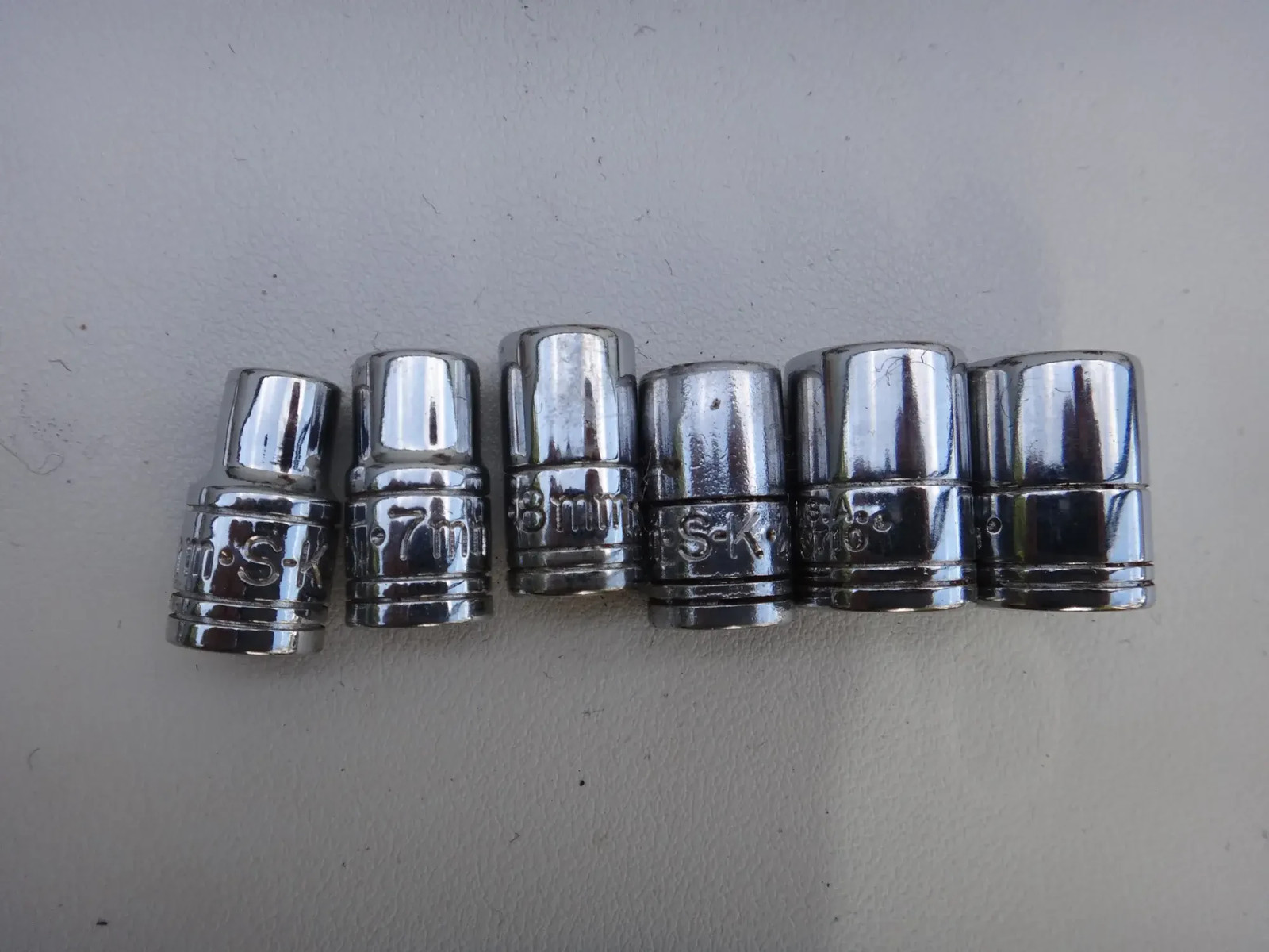 S-K Tools 1/4in Drive Socket Set 40954 Metric SAE Vintage Green Metal Case
