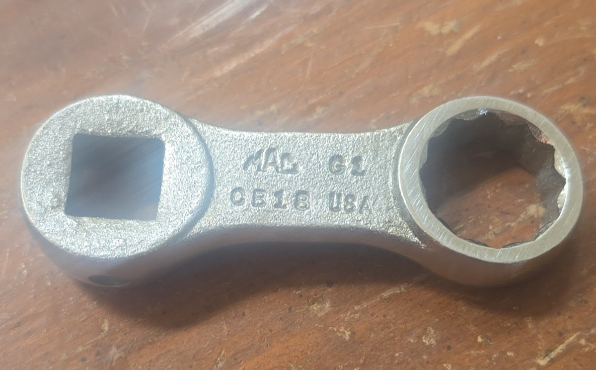 Mac Tools 3/8 Drive 9/16″ 12PT Torque Adaptor Socket CB18