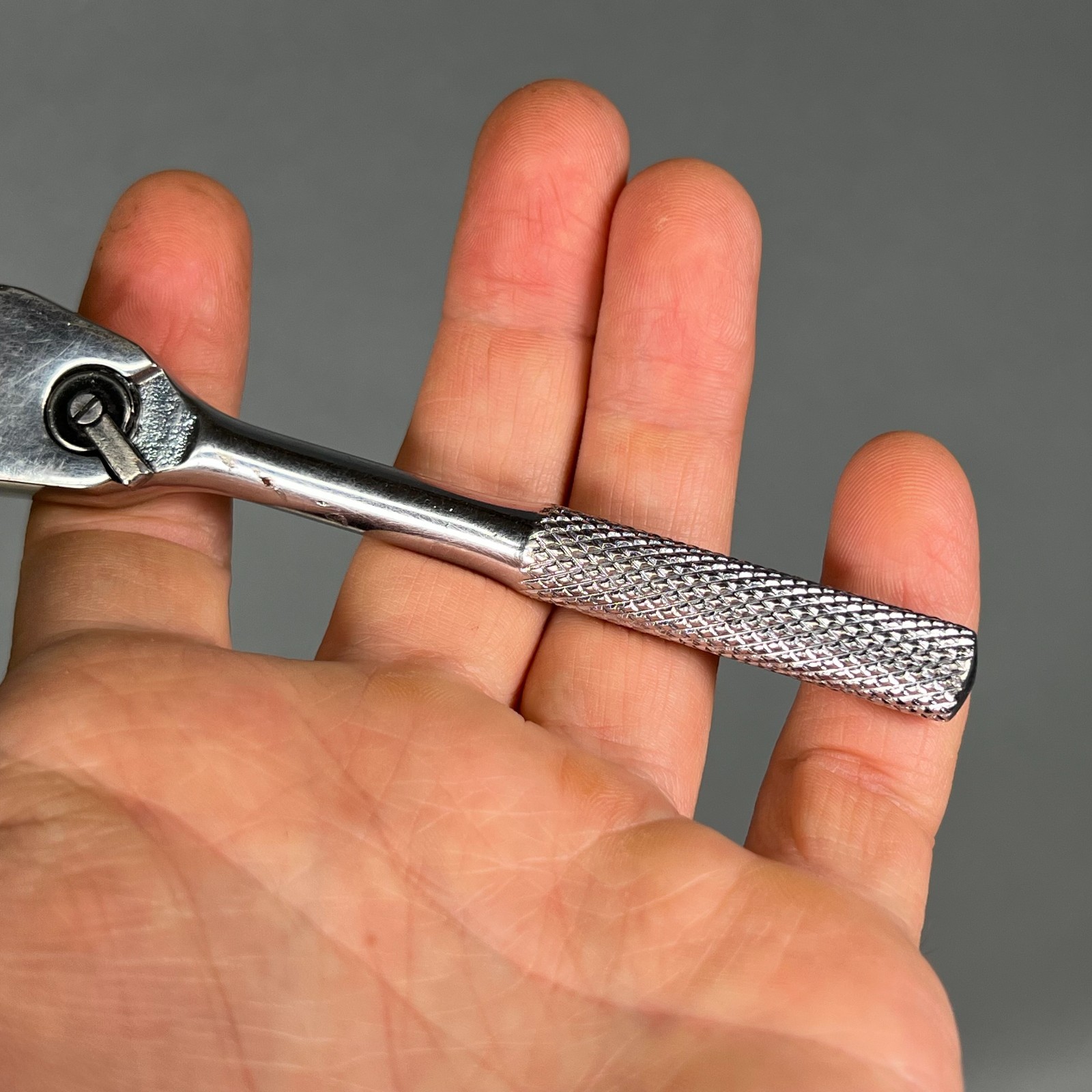 MAC Tools MR5 Knurled 5in. 1/4in. Drive Pear-Head Ratchet WORKS