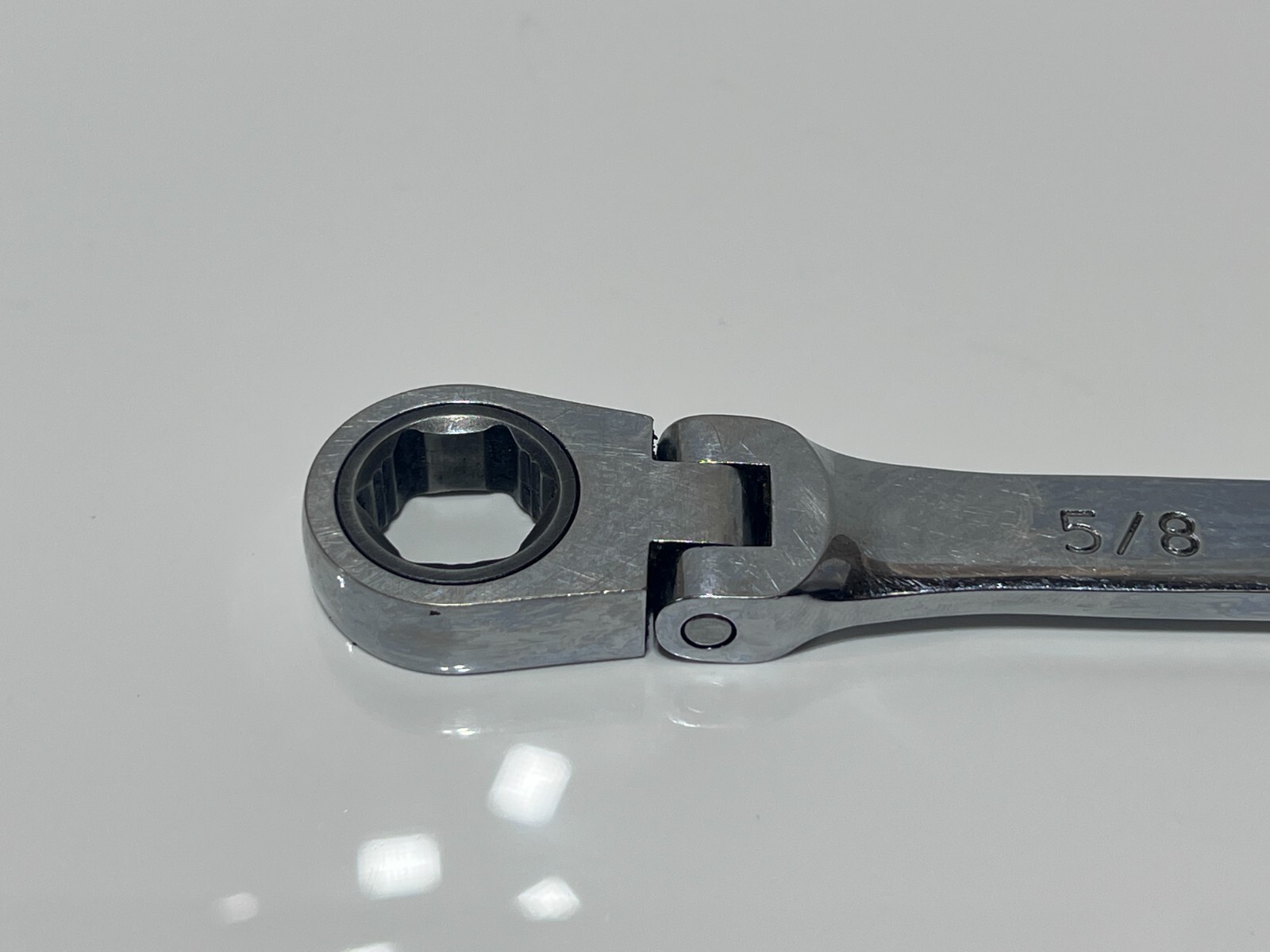 MAC Tools RWF220 SAE 5/8″ Flex Head Ratcheting Combination Wrench – 12 Point