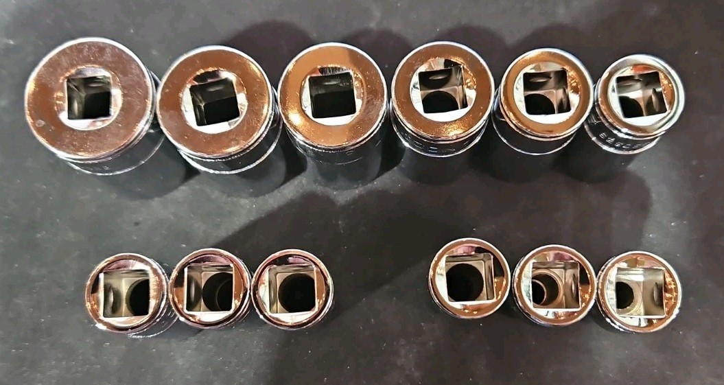 Icon S2SDS-12 3/8″ Drive SAE Professional Semi-Deep 12pc Socket Set