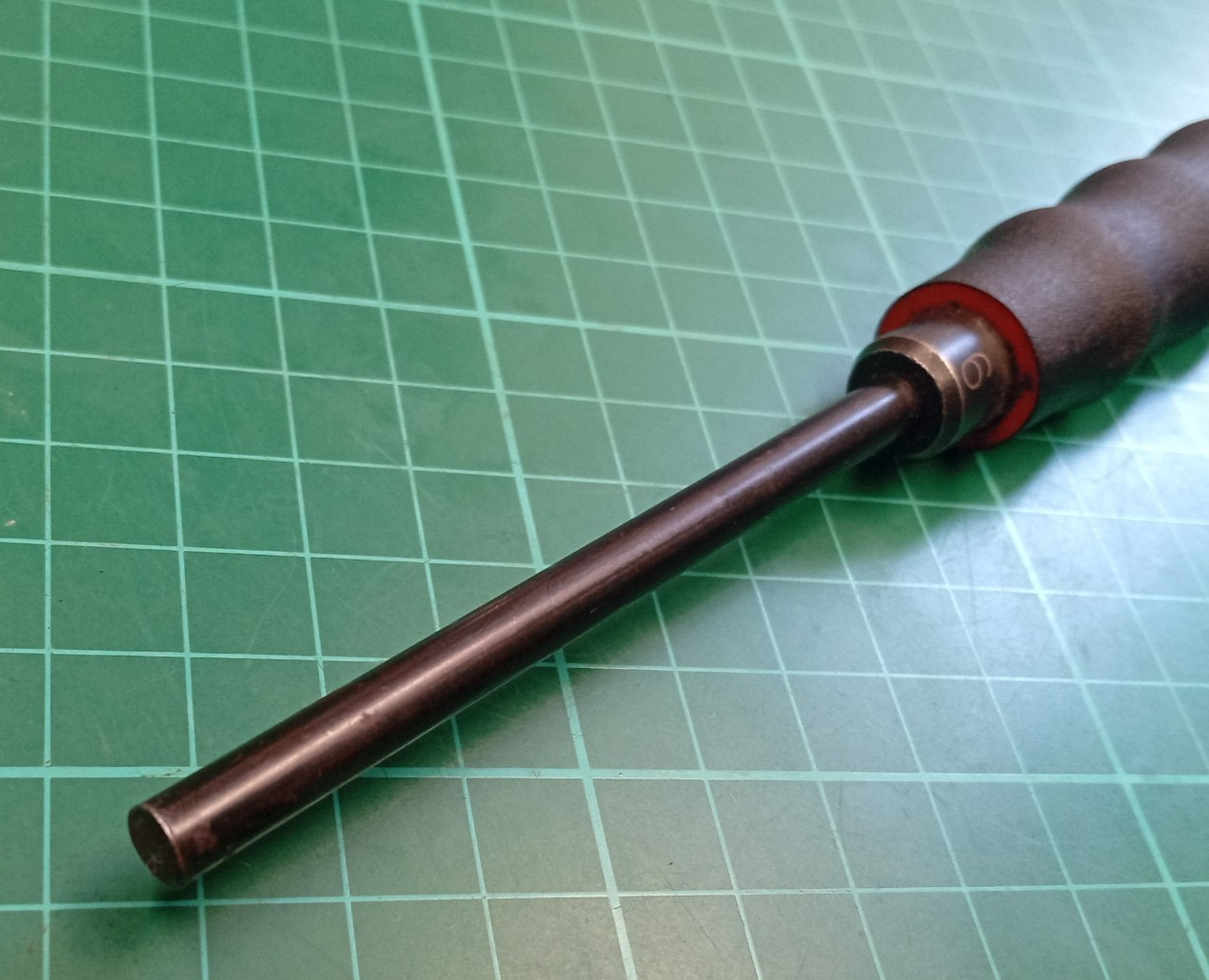 Facom 249.G6 Sheathed 6mm Drift Punch, France