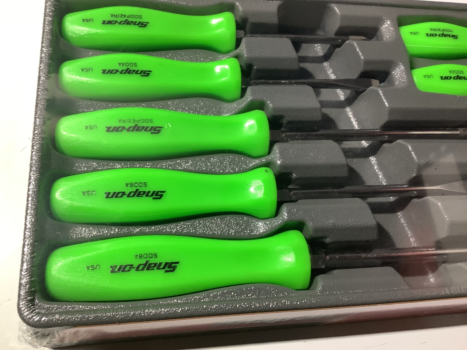 New Snap-on™ 7-piece Green Hard Handled Phillips & Flat Screwdriver Set SDDX70AG
