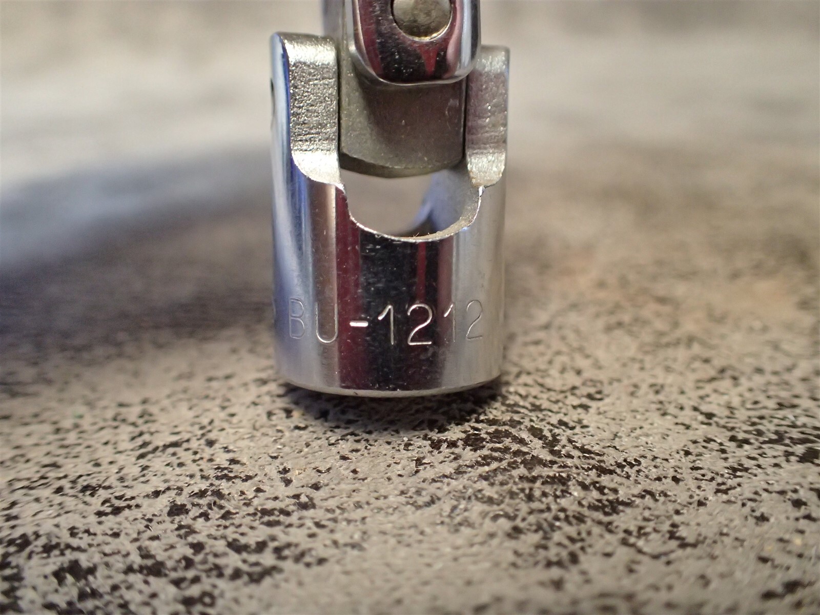 BU-1212 Williams 3/8″ Drive x 3/8″ 12-Point Flex, Swivel Chrome Socket (BN231)