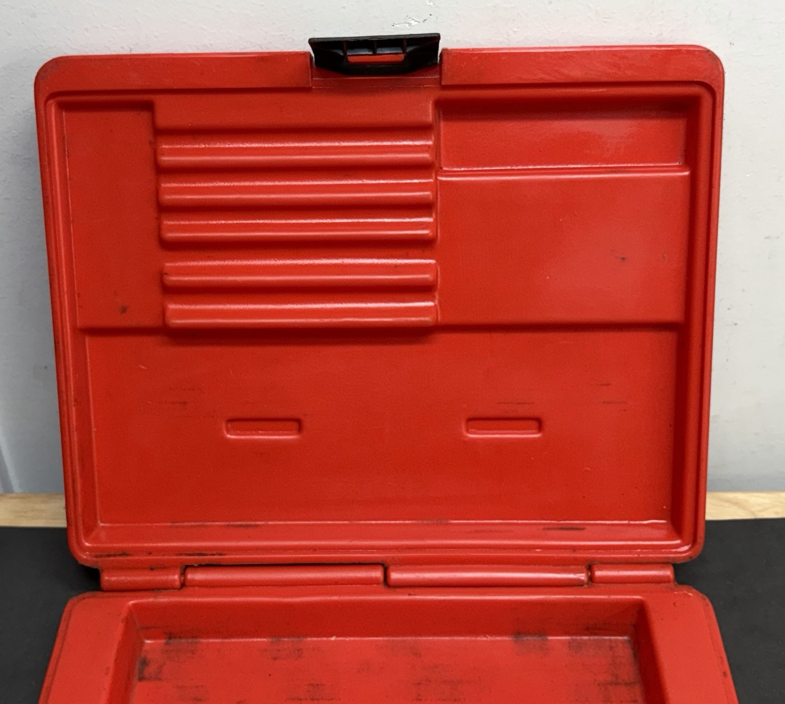 Snap-On Tools PB24 Plastic Storage Case for 1/4″ Dr Metric & SAE Socket Set