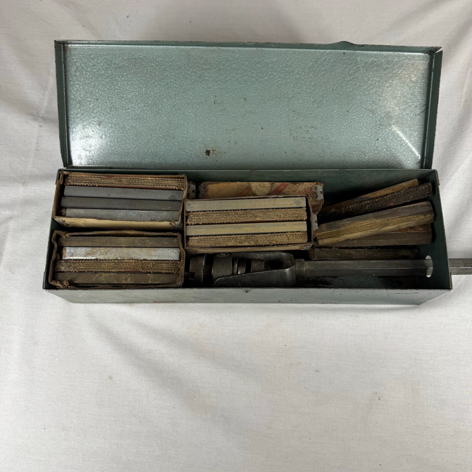Lisle Corp Engine Cylinder Hone Model CHJ Kit