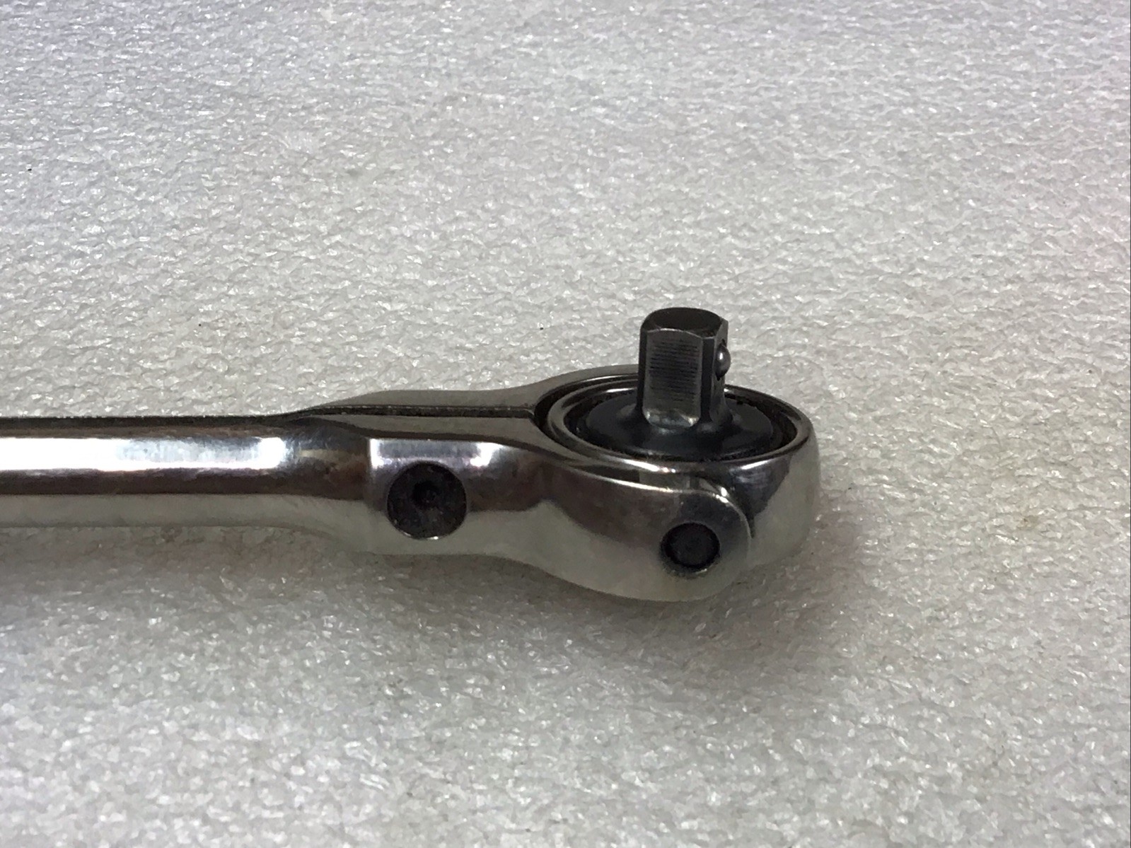 Snap-On TH737 -1/4″Dr., Round Swivel Head, Red Soft Grip Handle Ratchet-USA-NICE