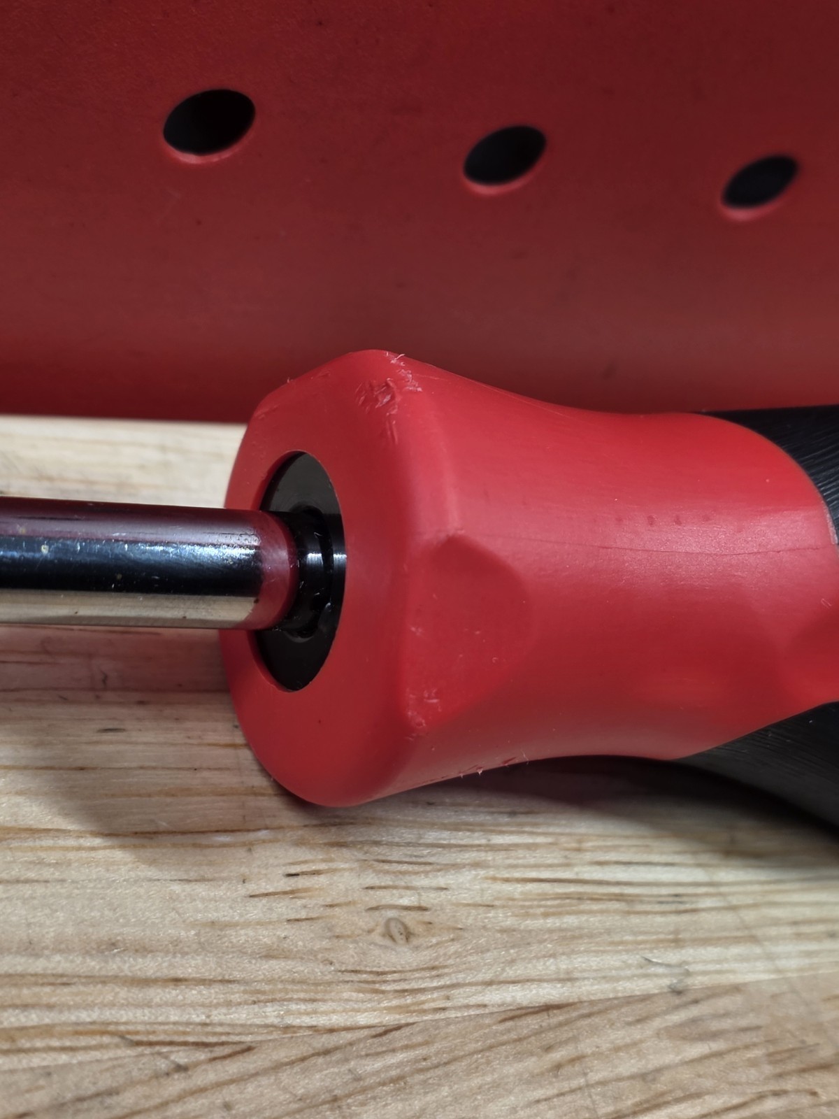 Snap-on Tools SGT4B RED 1/4″ Drive Soft Grip Standard Shank Driver USA