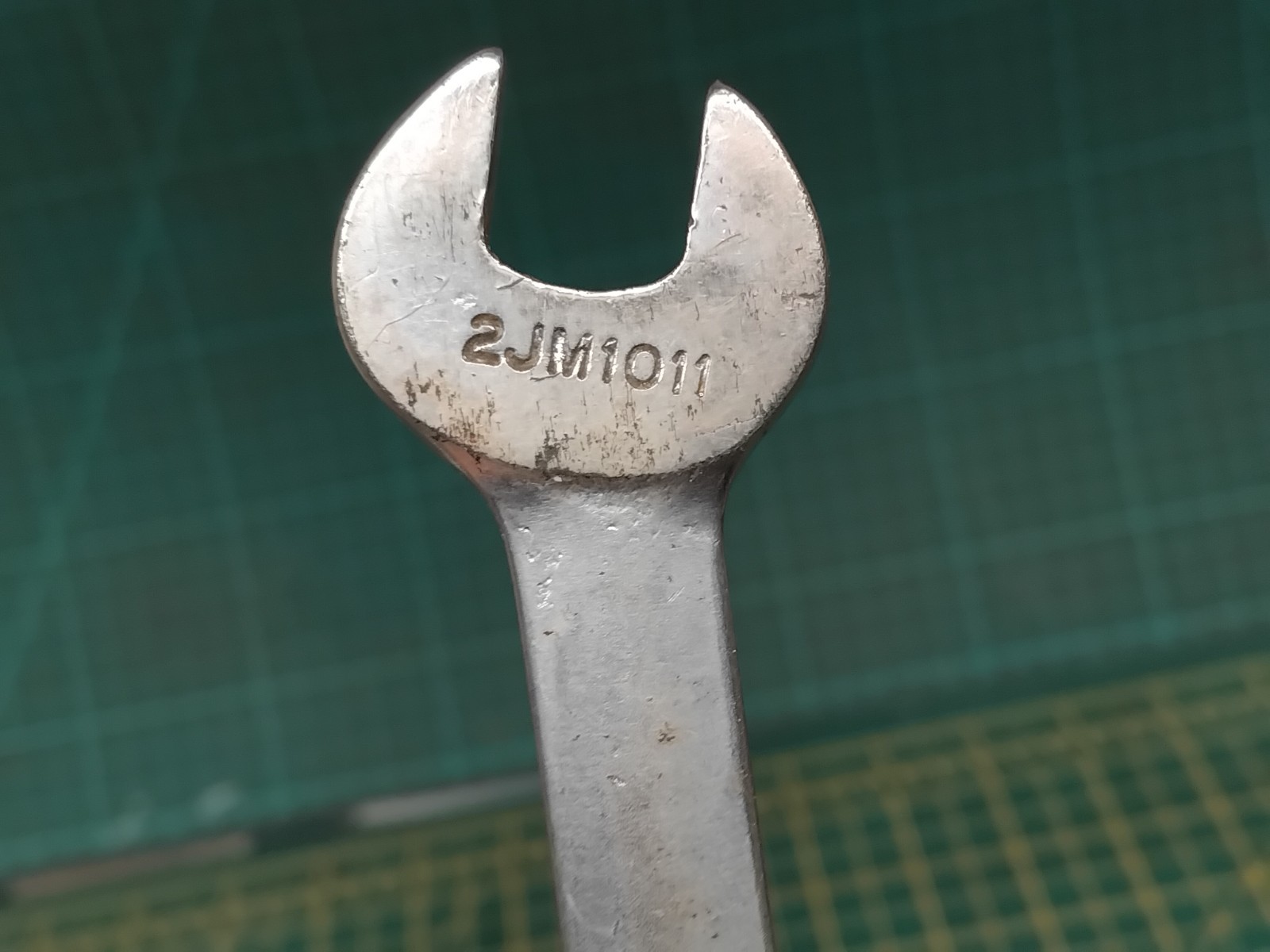 2 x Britool open ended metric spanners 8mm x 9mm/10mm x 11mm LT22189-LL