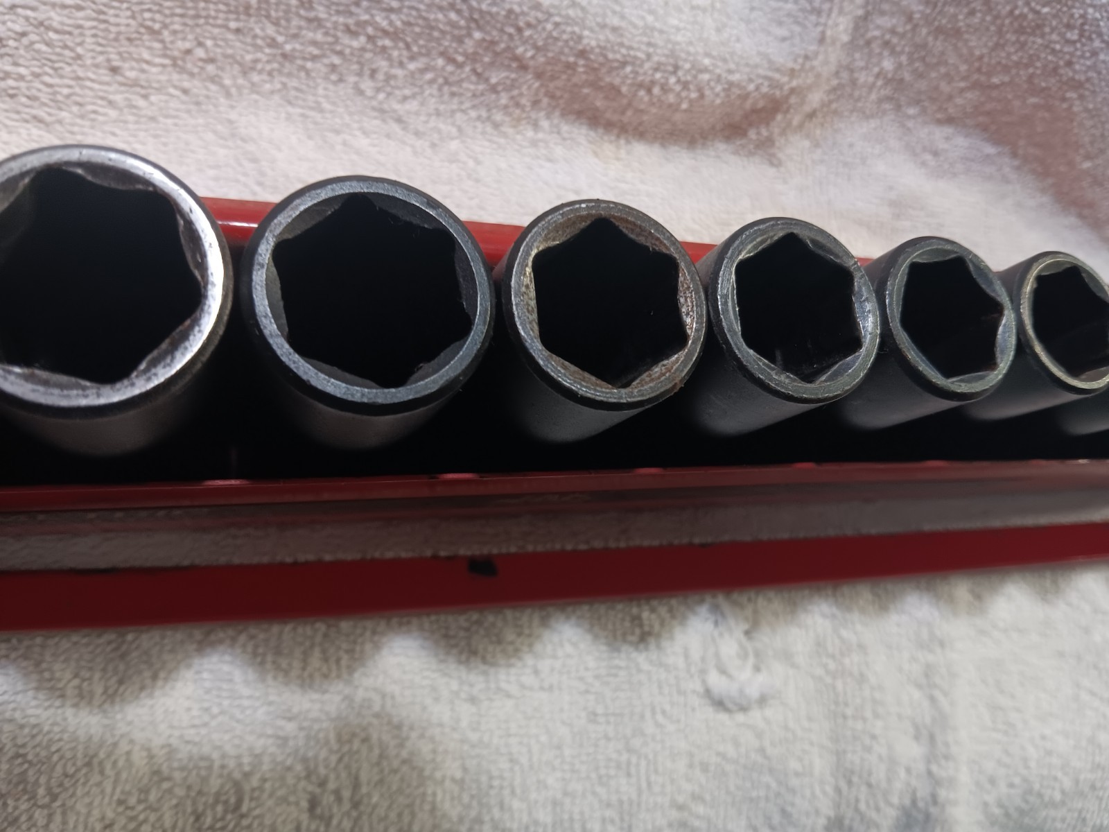 Mac Tools 16 Pc. ¹½» Drive, 6 Point Deep Impact Socket Set With Tray