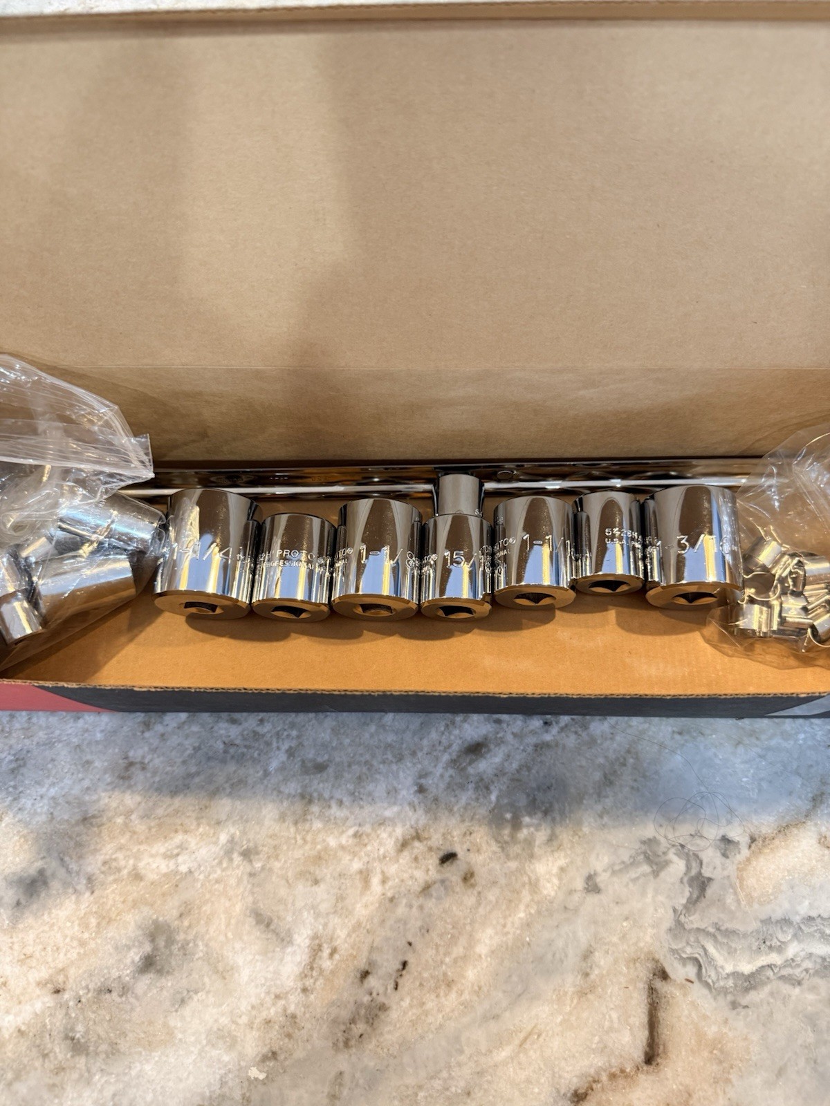 Proto® 54110 1/2″ Drive 15 Piece Socket Set – 6 Point 3/8″to 1-1/4″ Made in USA