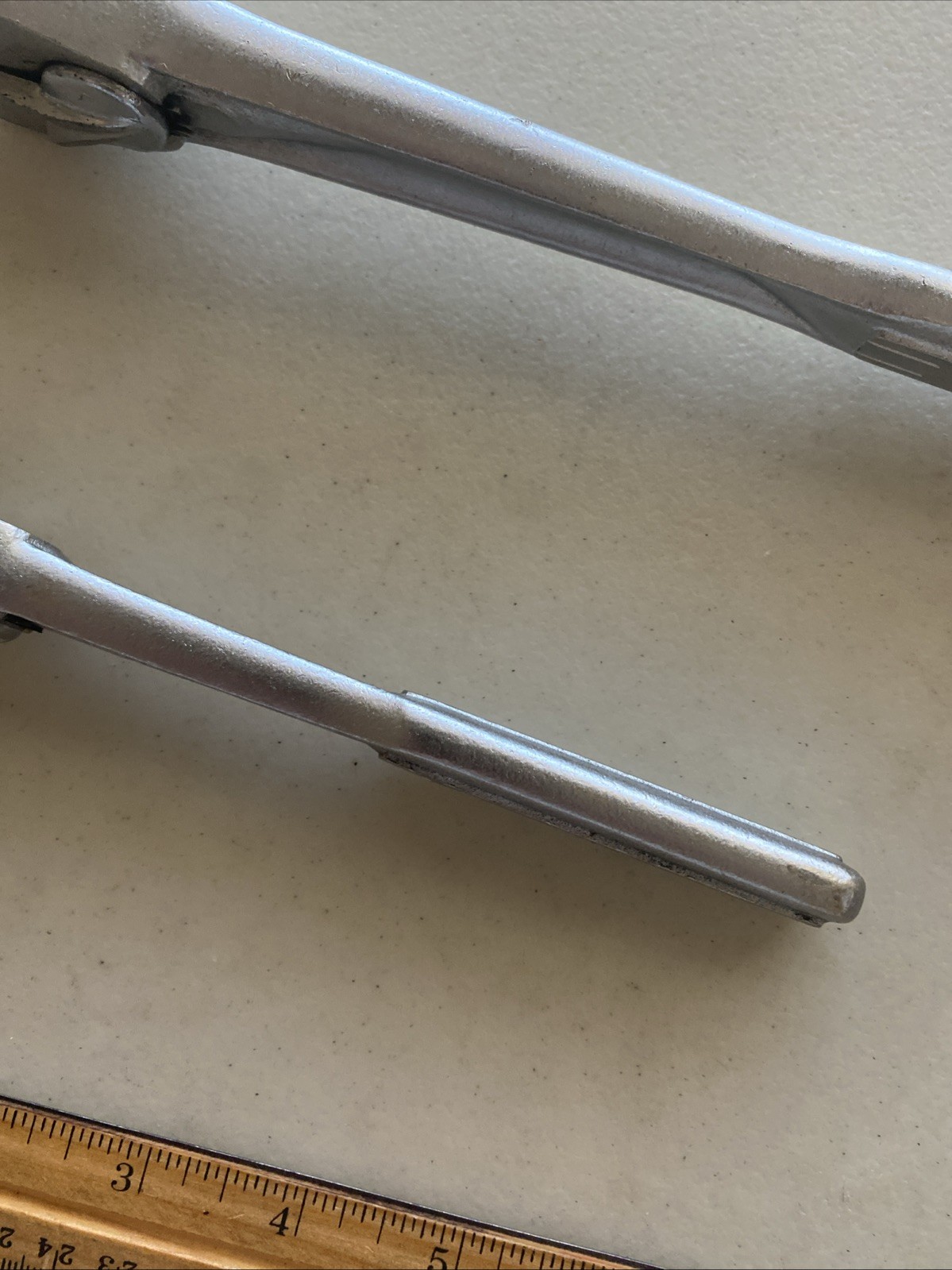 2pc.Vintage Craftsman 1/2” & 3/8” Flying ‘V’ =V= Ratchets USA Clean Some Marks