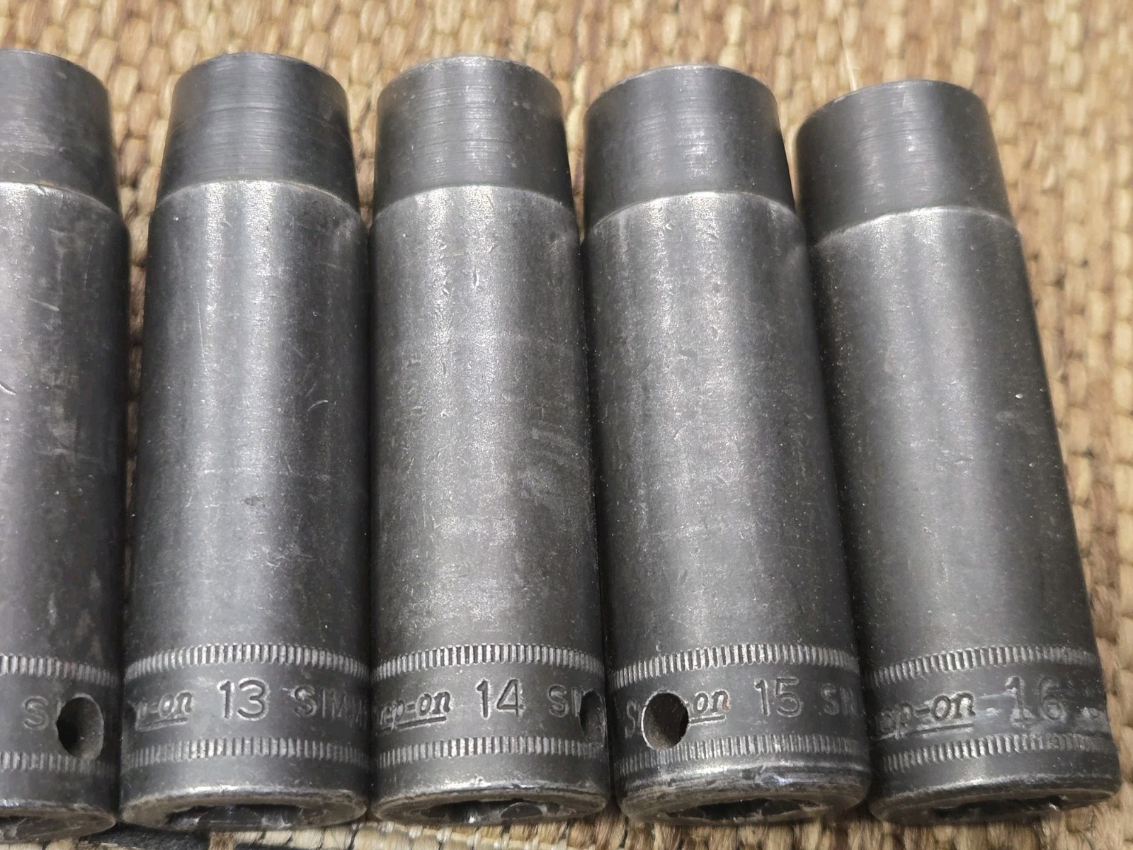 Snap-on 9 deep well 1/2″ metric impact sockets. 10mm-16mm & 18,19 Mm Socket