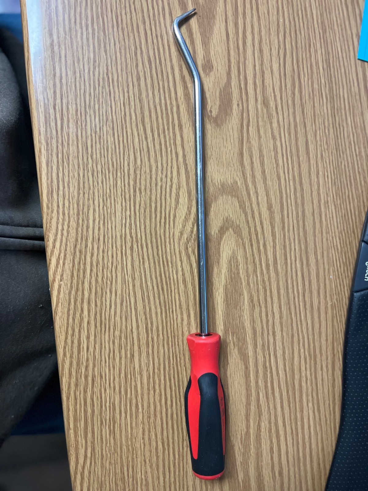 SNAP ON -SGA1710B – RED/BLACK COMFORT GRIP HANDLE HOSE PICK – LOC#214